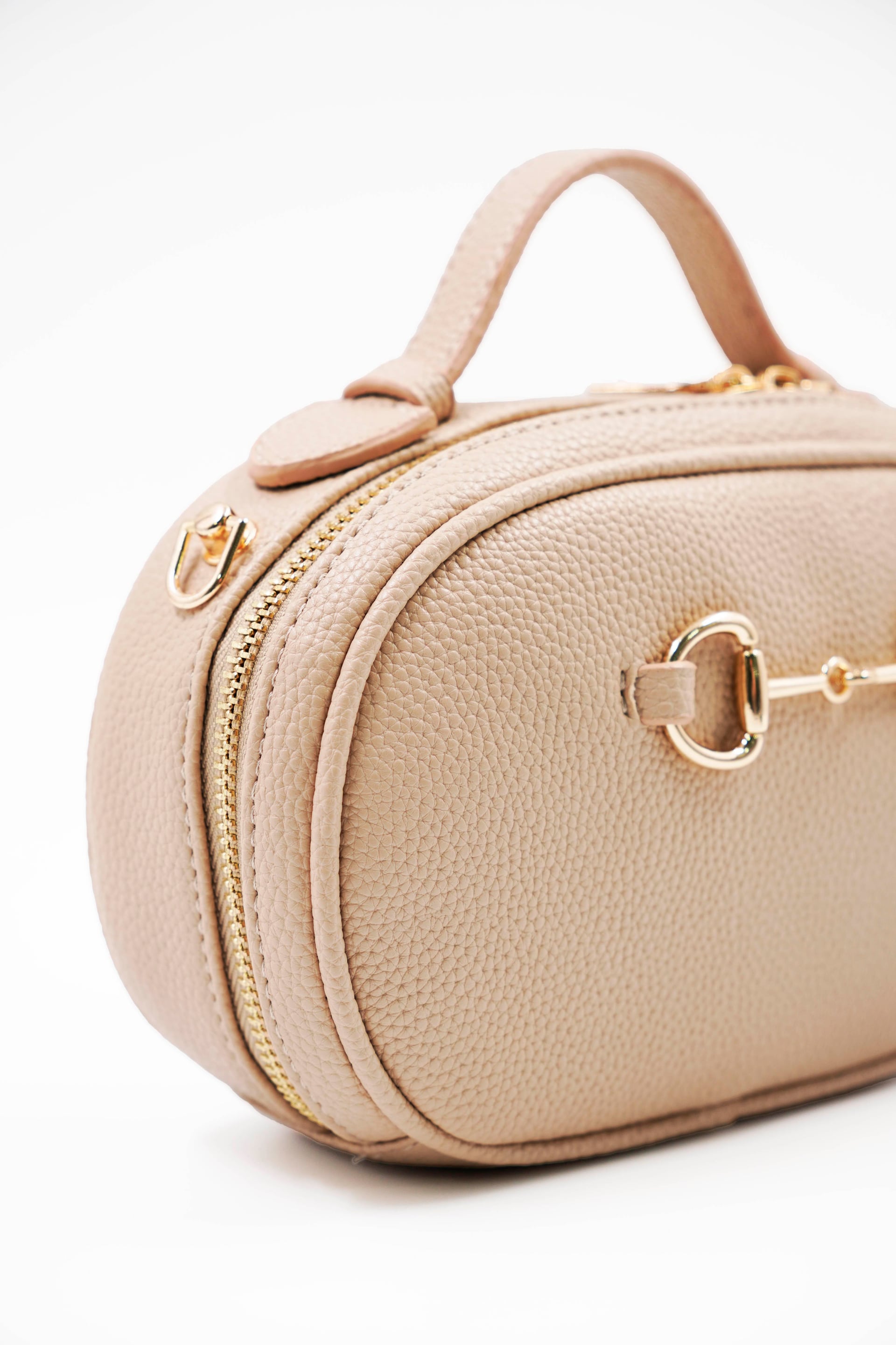 Vizon Women's Shoulder Bag with Gold-Tone Accessory Detail - Aron Atelier - by Peralane - photo 2