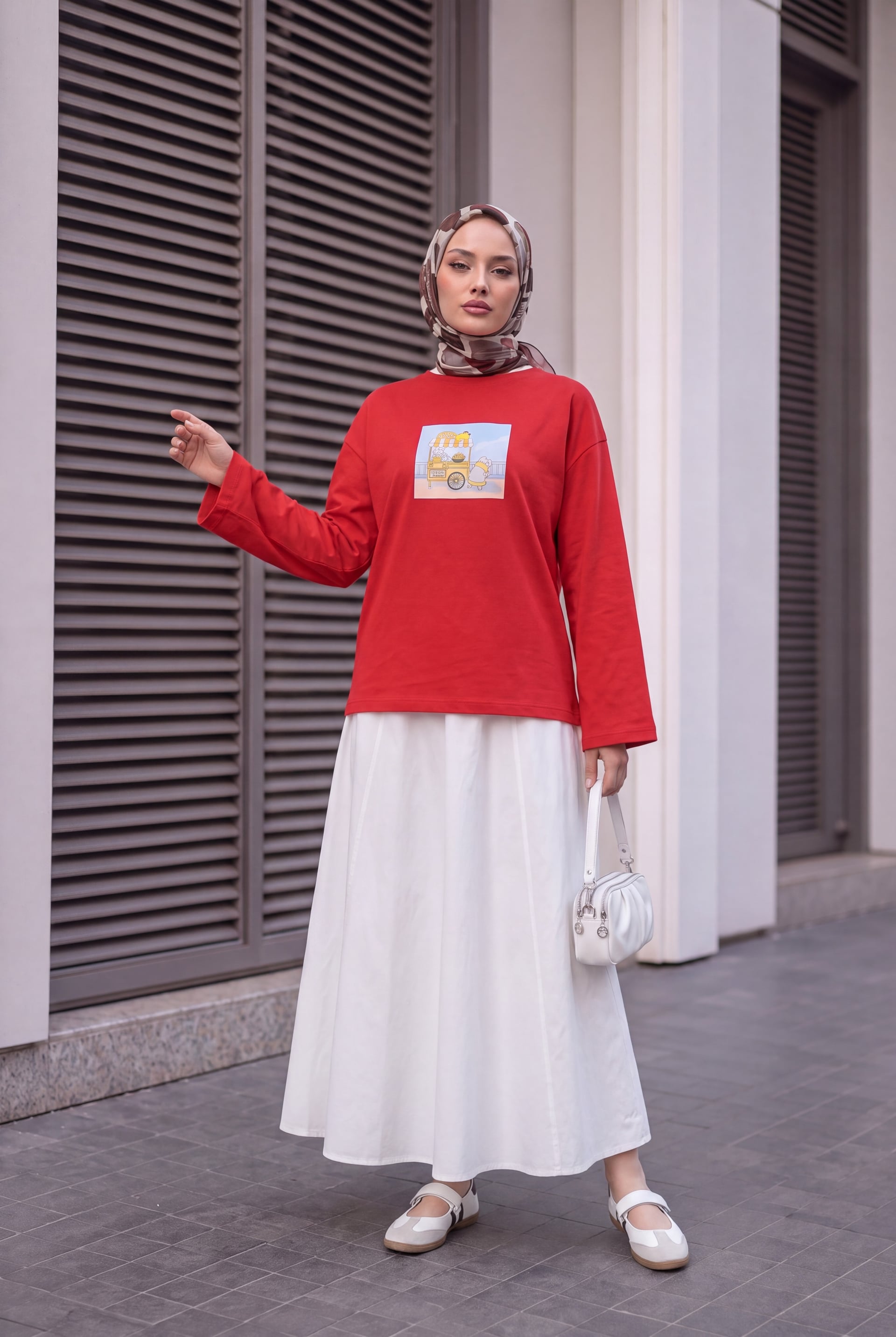 Crew Neck Printed Relaxed Cotton Sweatshirt - Red - Podyumplus - by Peralane - photo 2