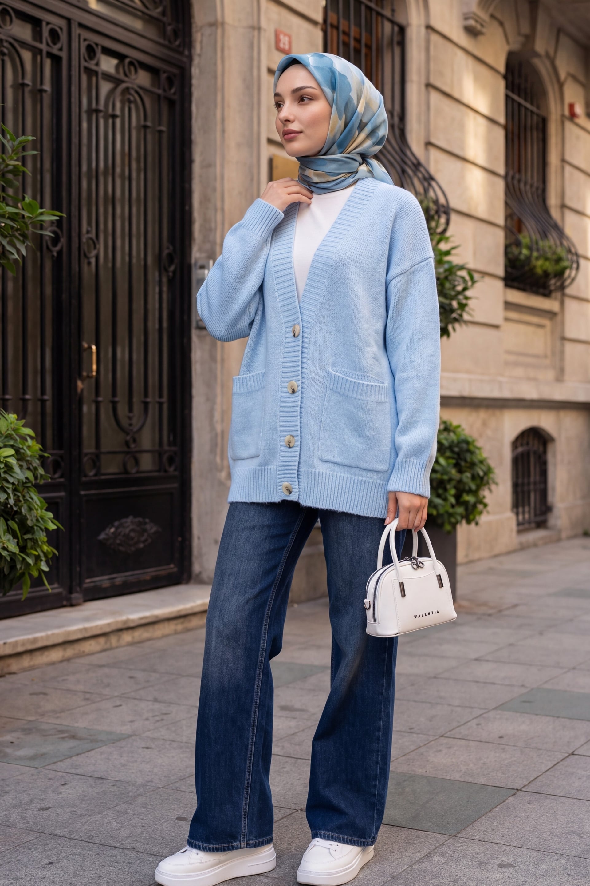 Buttoned Double-Pocket Relaxed Knit Cardigan - Baby Blue - Podyumplus - by Peralane - photo 4