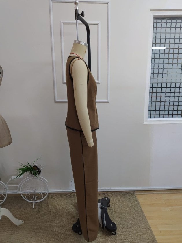 Women's Sleeveless Button-Front Vest and Wide-Leg Trousers Co-ord Set - Janes - by Peralane - photo 6
