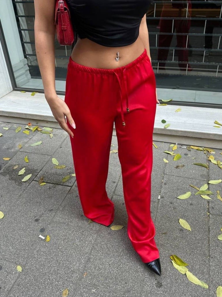 Red Satin Wide-Leg Trousers with Elasticated Waist and Drawstring - Modabessa - by Peralane - photo 2