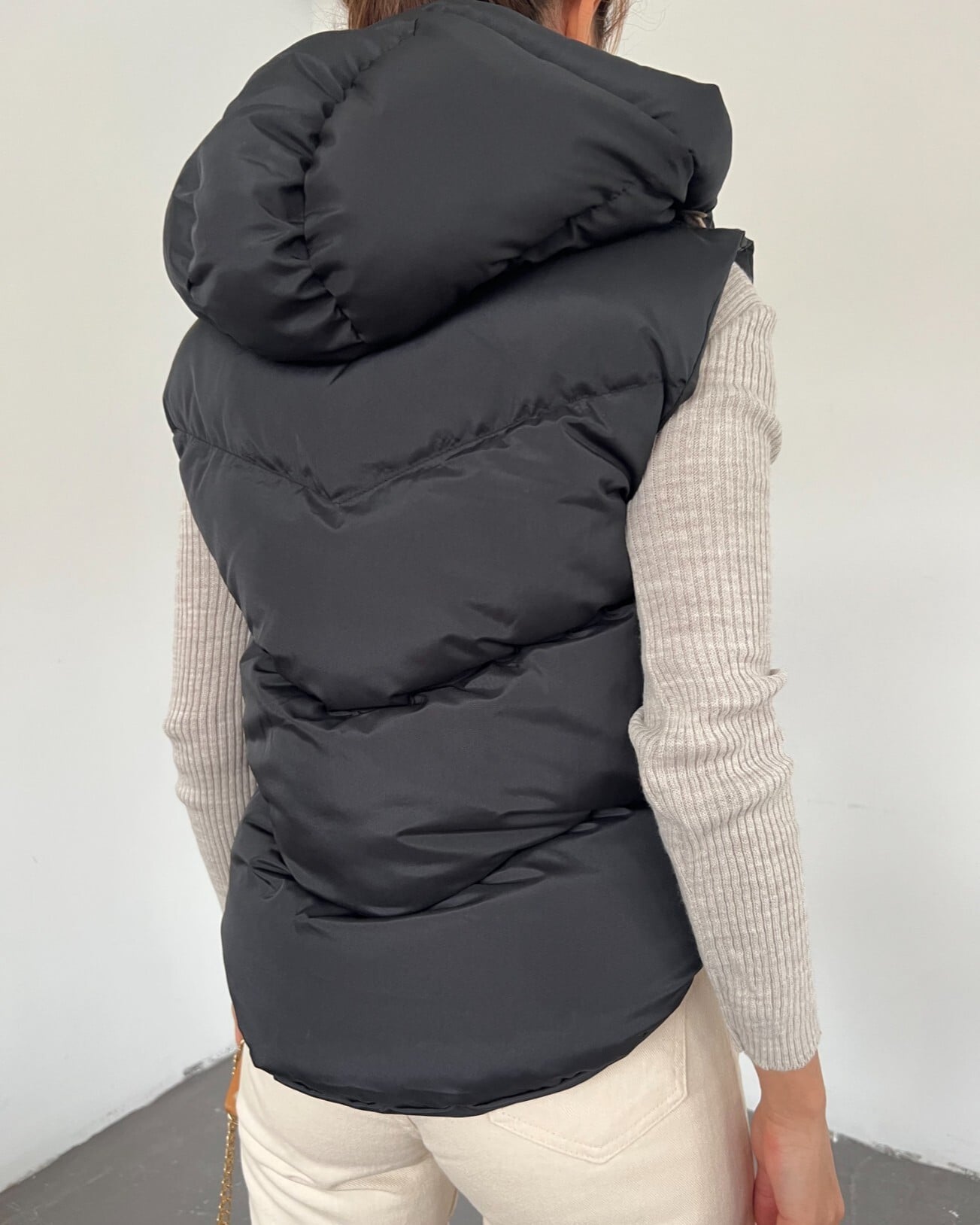 Black Quilted Zip-Up Puffer Vest with Hood for Women - Podyumplus - by Peralane - photo 3