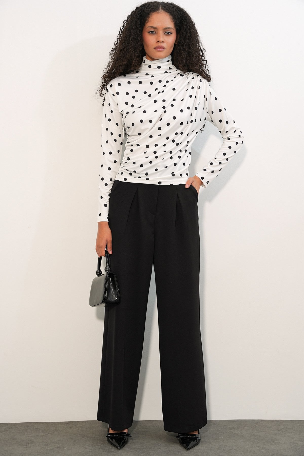 Women's Pleated Polka Dot Blouse - White - Bigdart - by Peralane