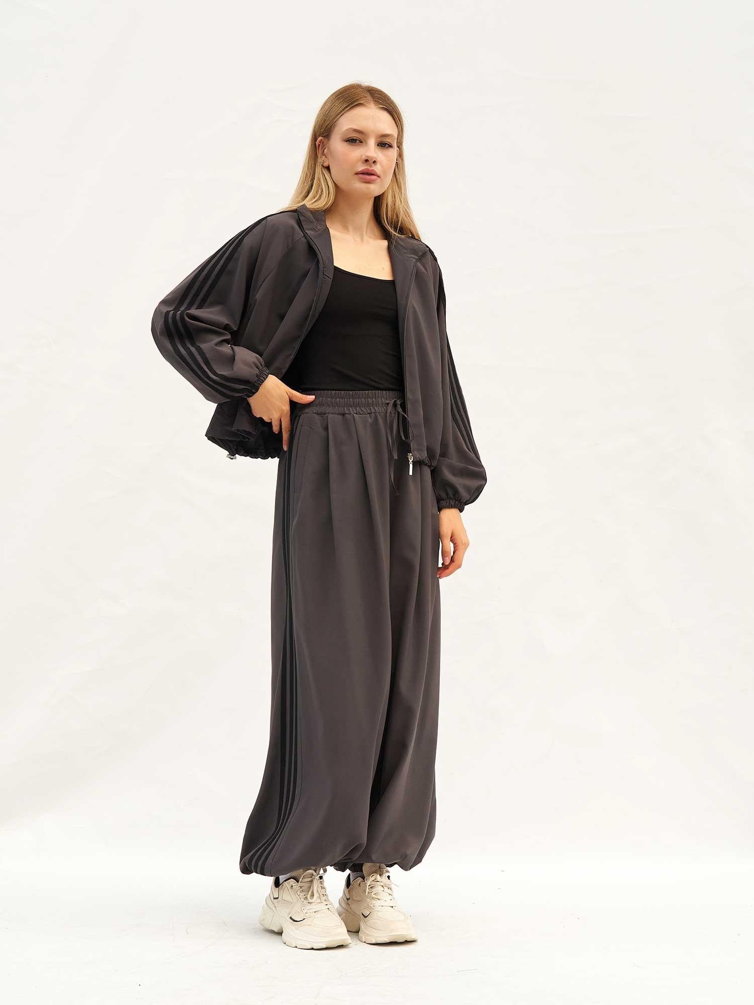 220703 Contrast Striped Zip-Up Tracksuit - Lefon - by Peralane - photo 2
