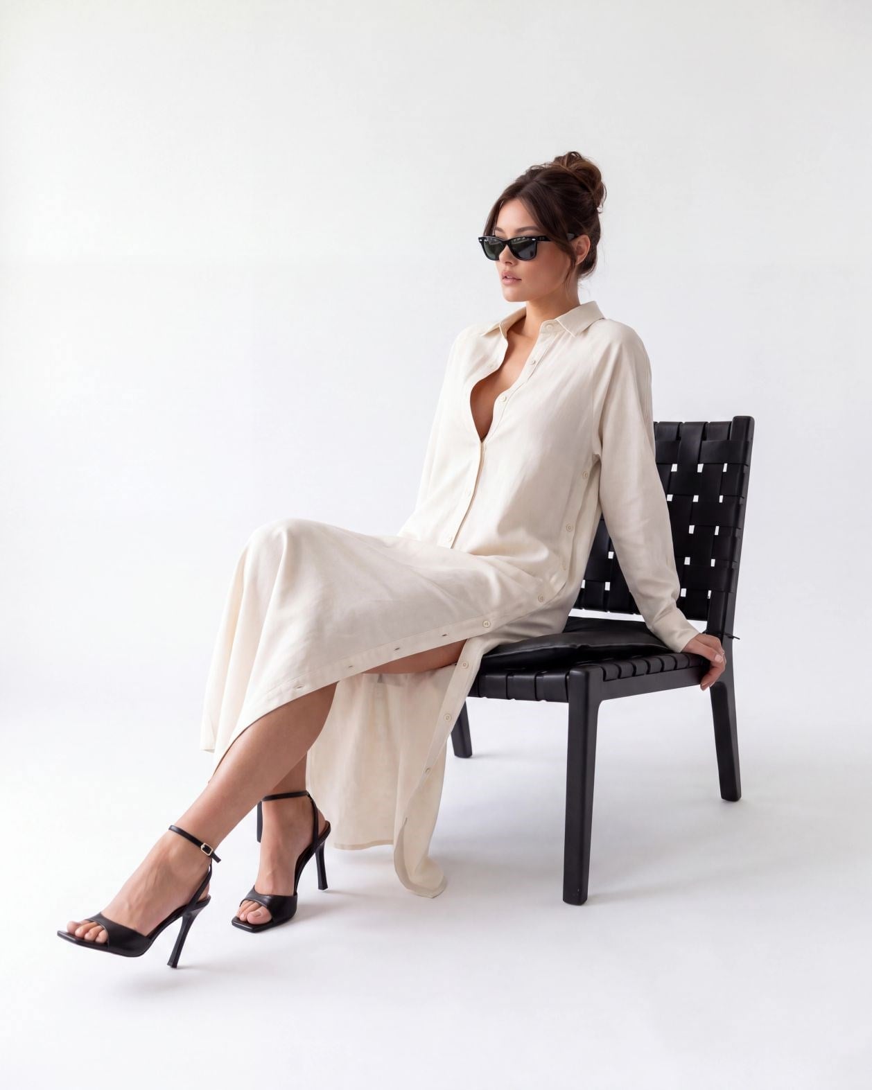Long Sleeve Collared Dress in Light Cream - Fame - by Peralane - photo 2