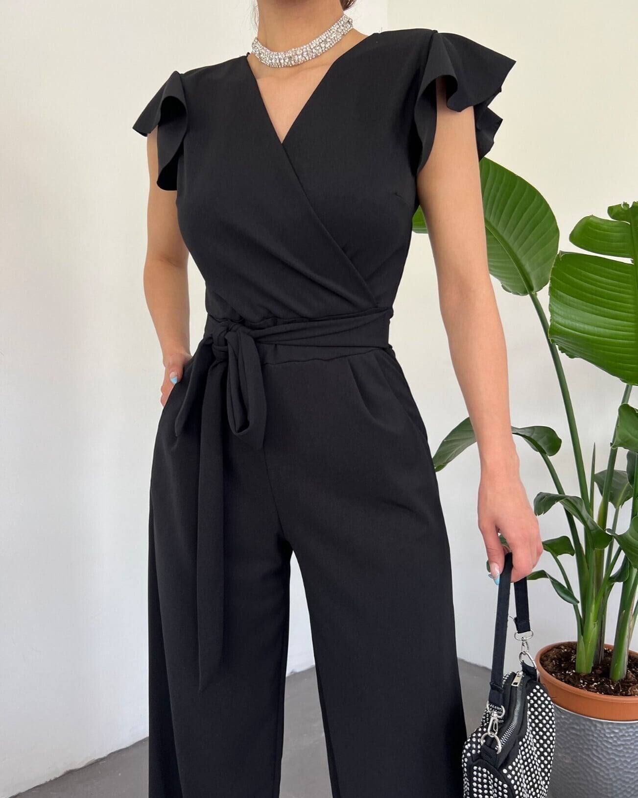 Black Wide-Leg Jumpsuit with V-Neck and Flutter Sleeves - Podyumplus - by Peralane - photo 3