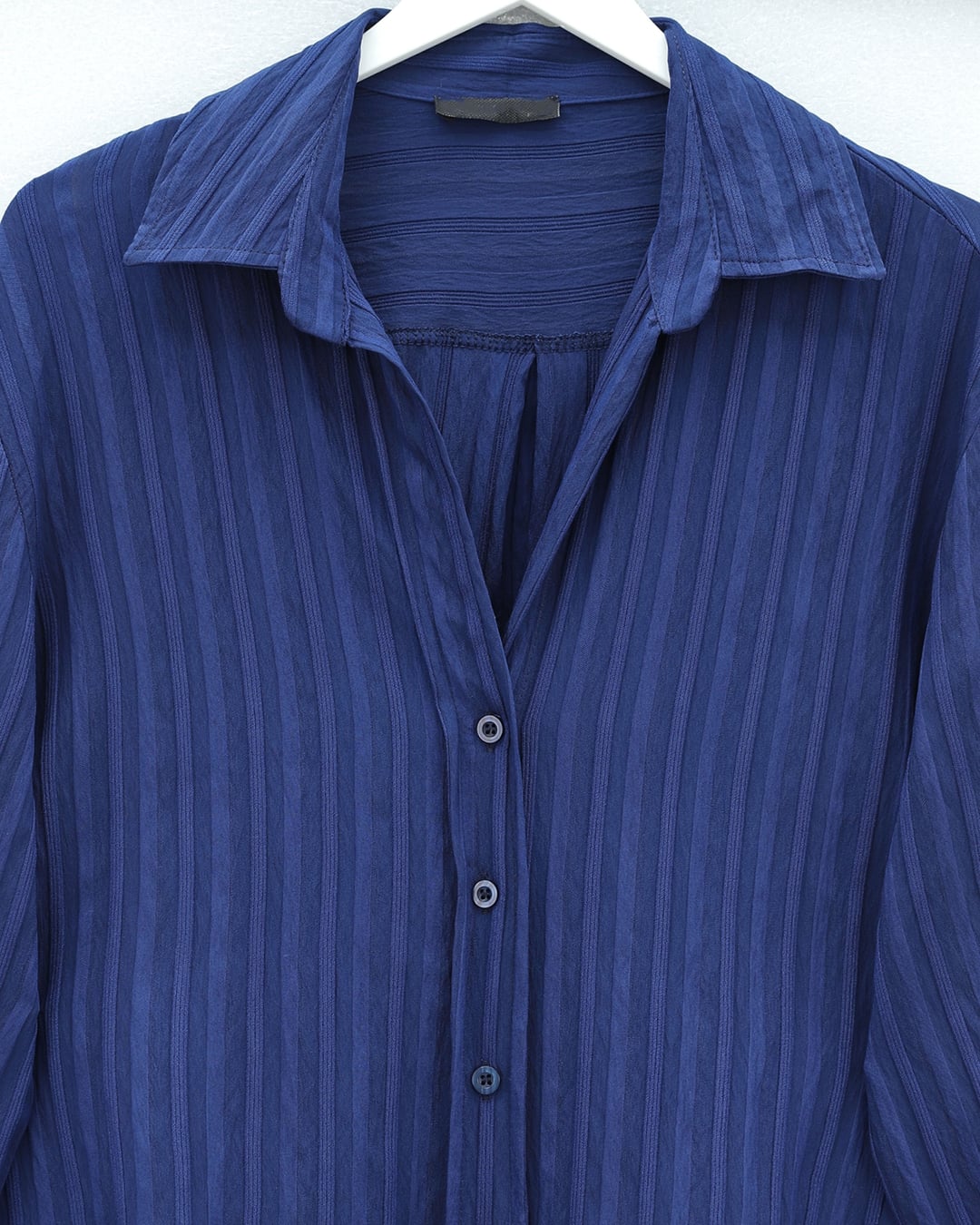 Striped Oval Cut Crinkle Blouse - Navy Blue - Podyumplus - by Peralane - photo 6