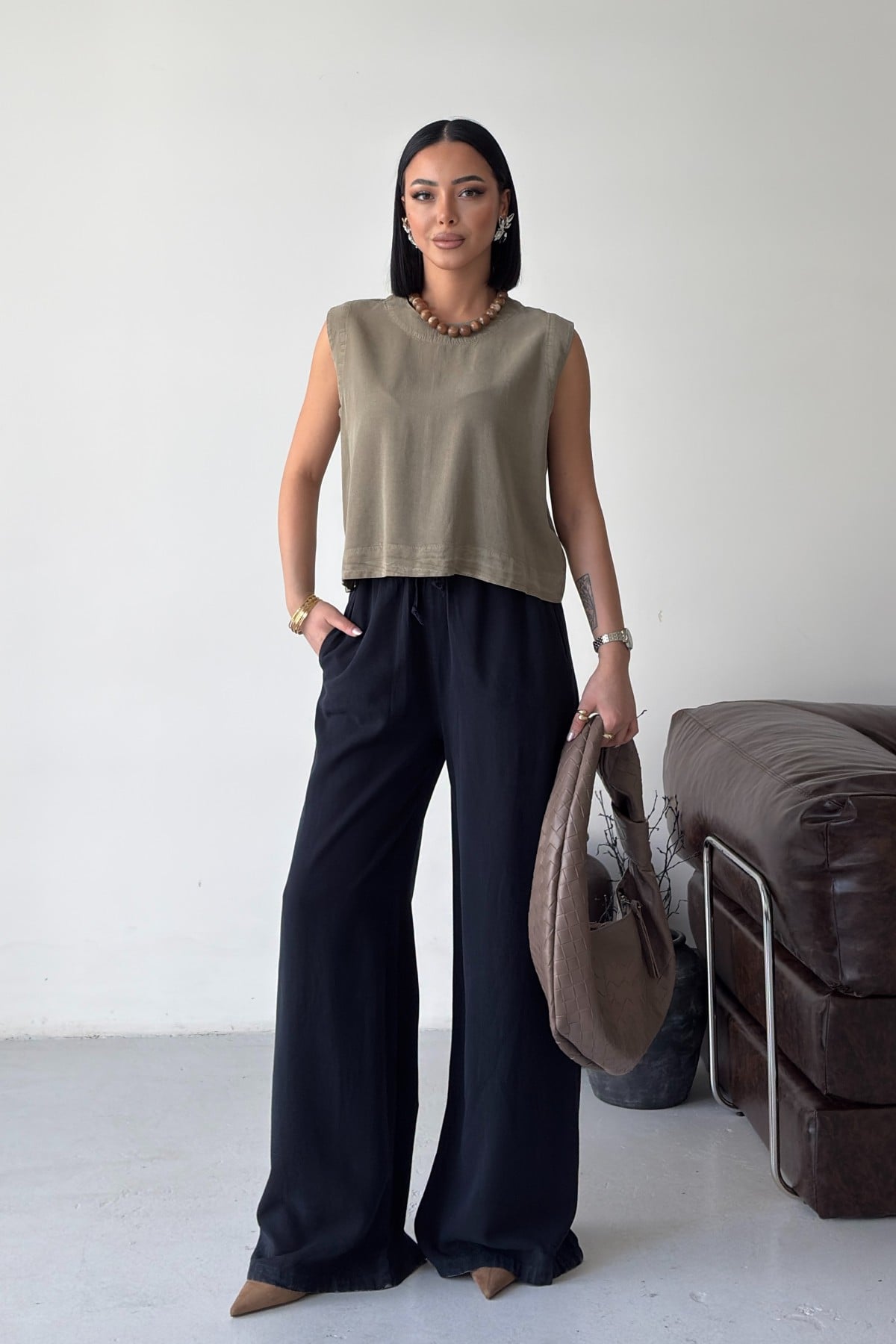 Drawstring Wide-Leg Trousers in Green - Xlove - by Peralane