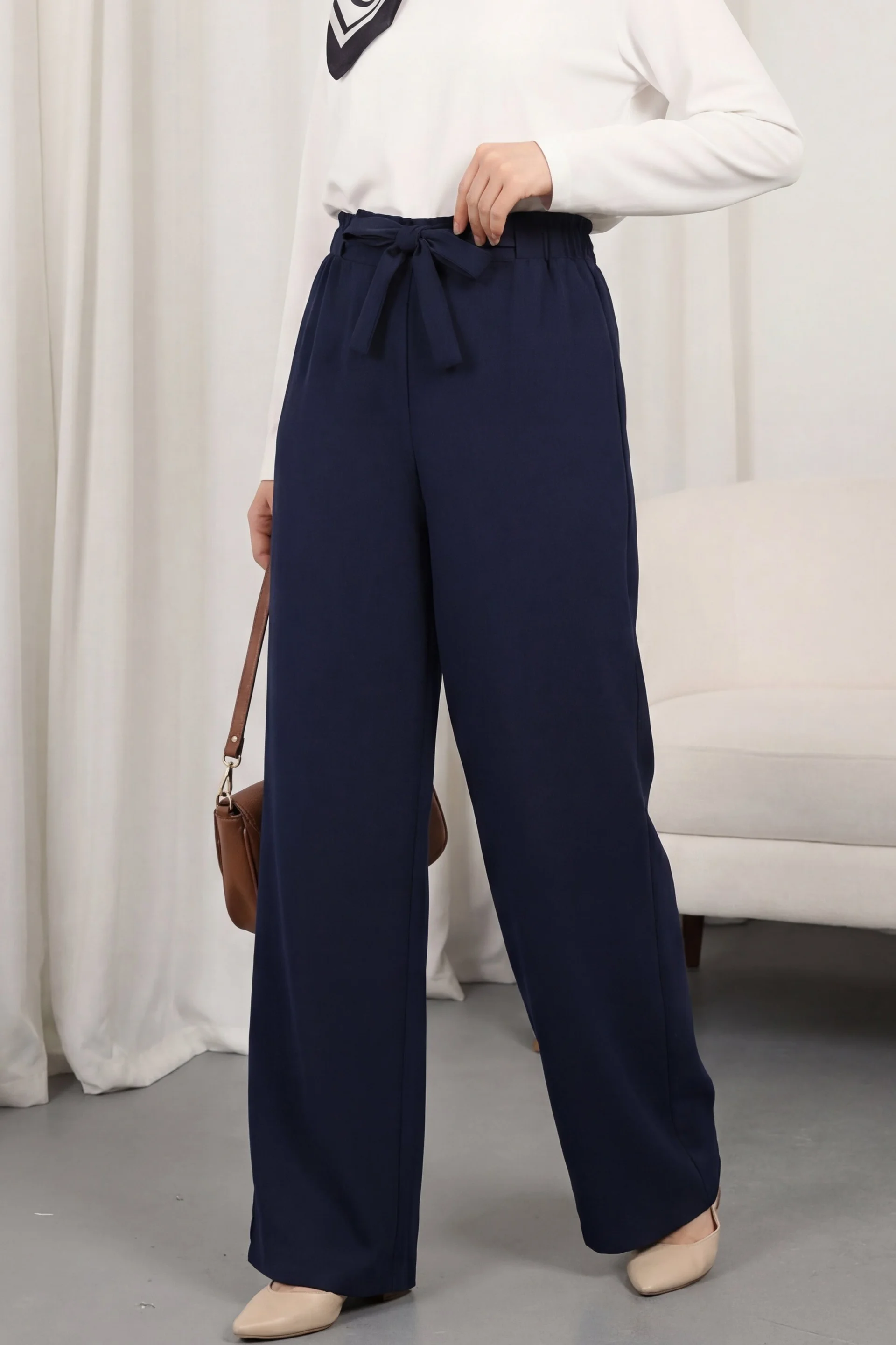 Navy Blue Double-Fabric Wide-Leg Trousers with Belt - Podyumplus - by Peralane