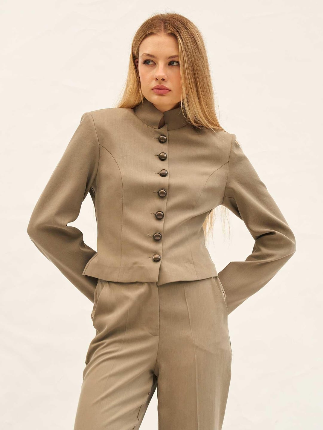 Buttoned Jacket and Wide-Leg Trousers Suit Set - Lefon - by Peralane - photo 5