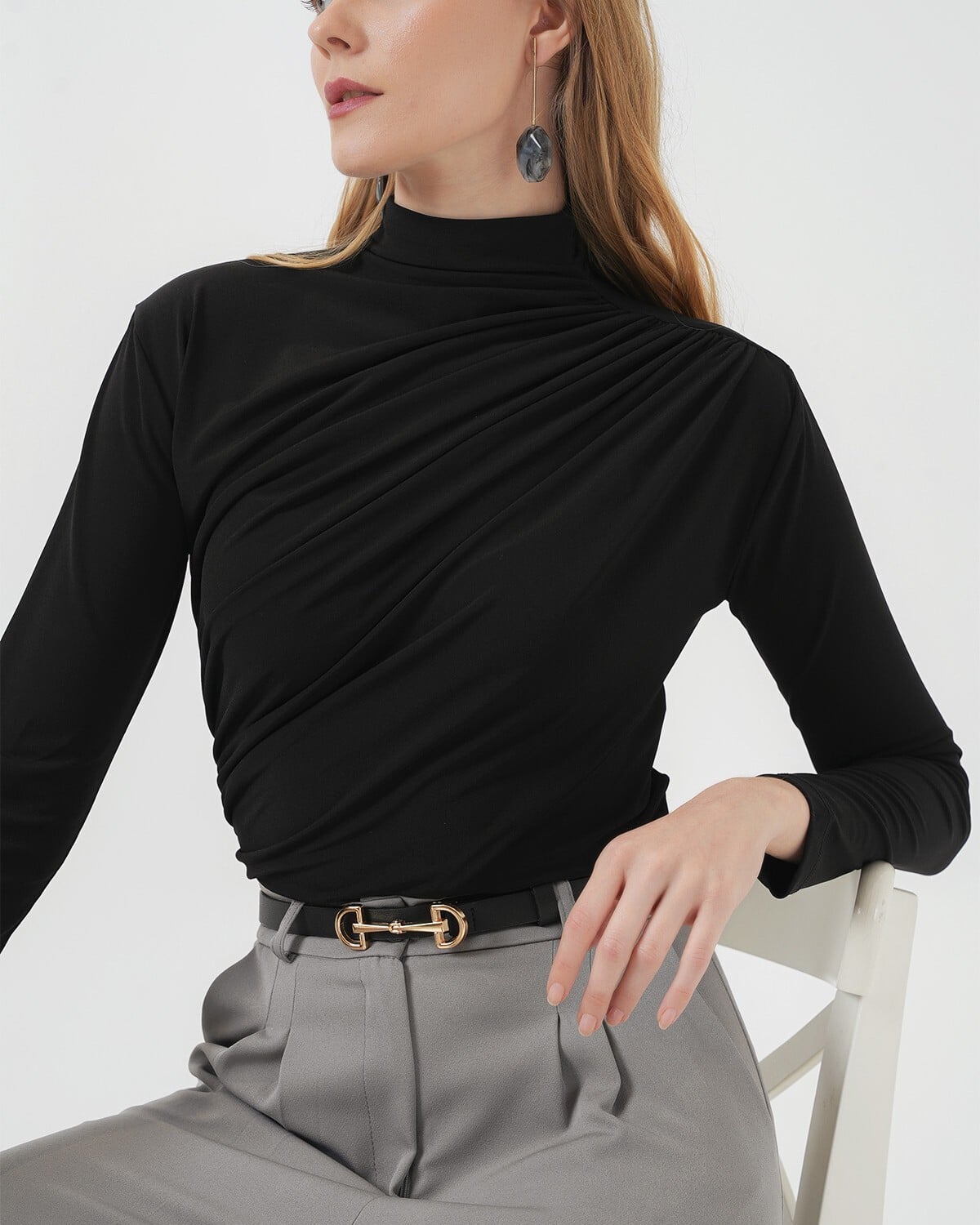 Sandy Blouse with Shirred Details - Black - Bigdart - by Peralane - photo 3