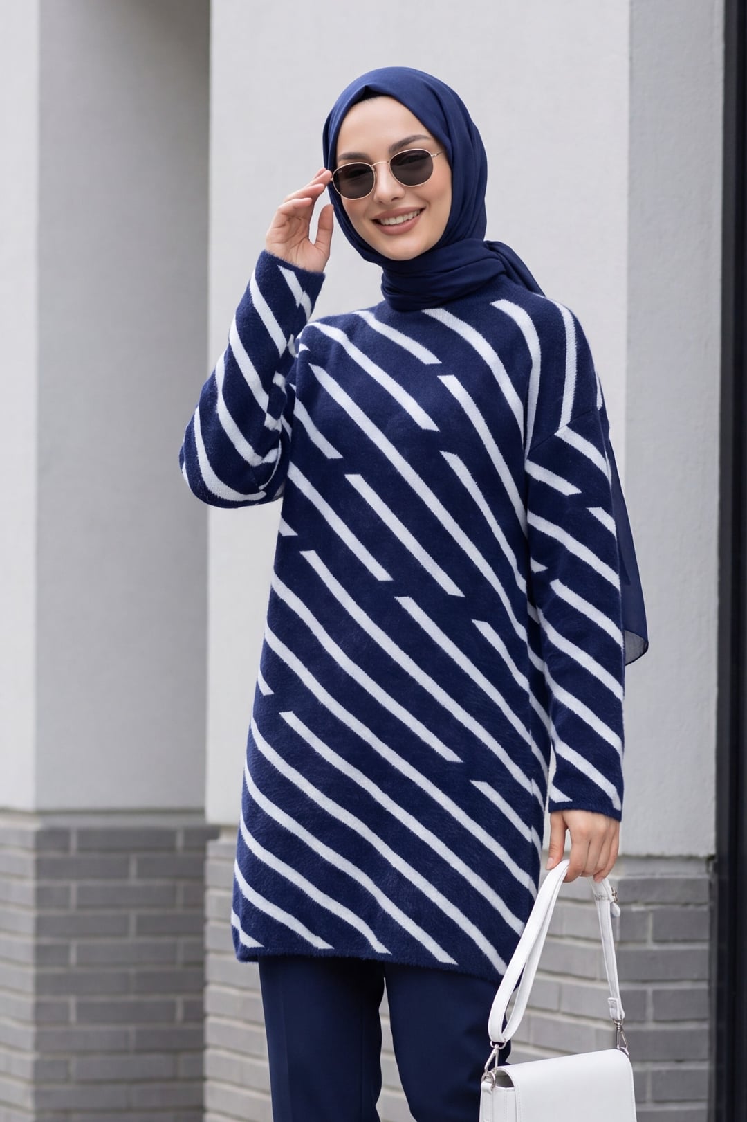 Half Collar Side Stripe Patterned Fuzzy Knit Tunic - Navy - Podyumplus - by Peralane - photo 2