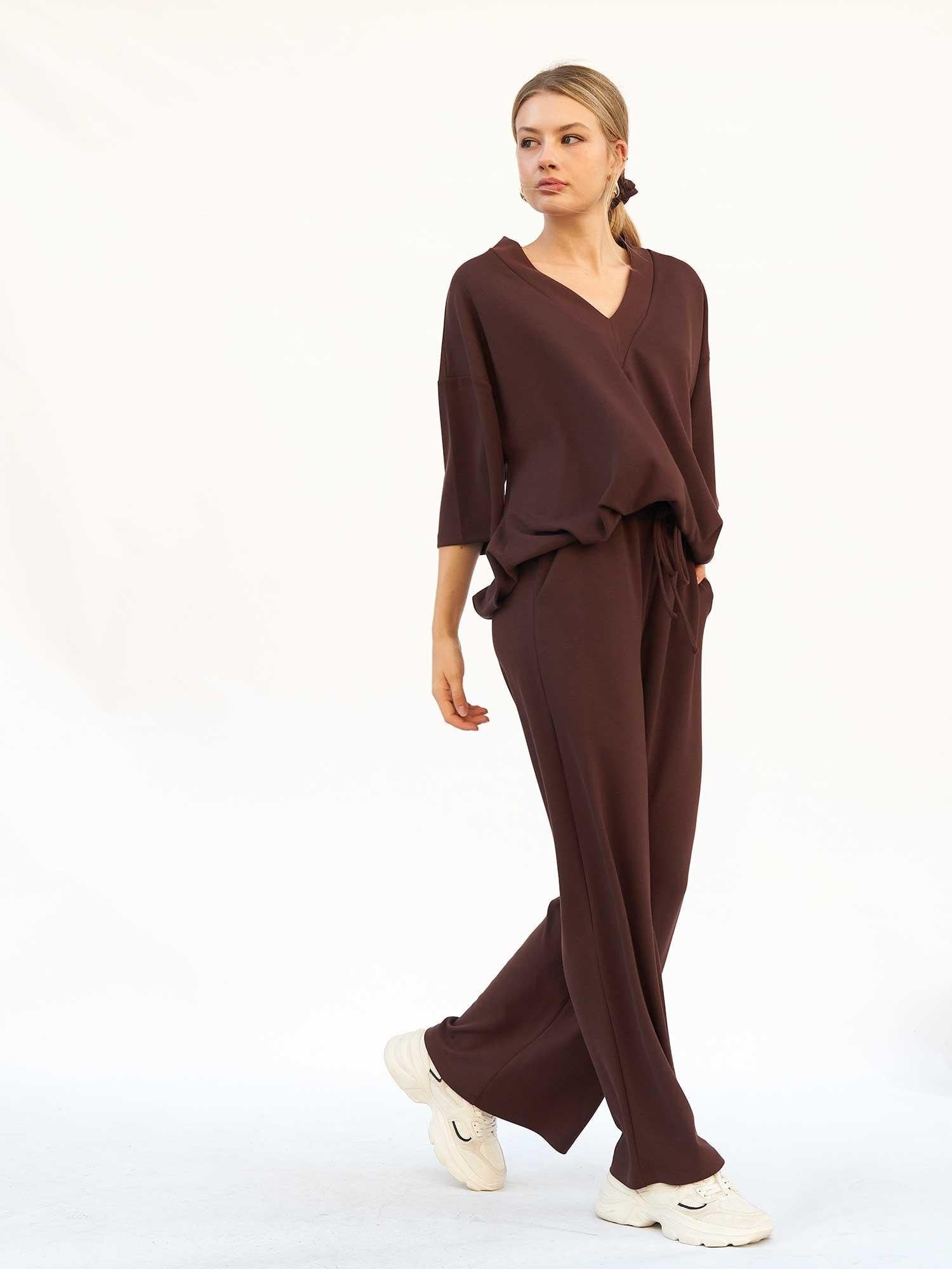 Women's Two-Piece Loungewear Set - Dark Brown, Drawstring Trousers and V-Neck Top - Lefon - by Peralane - photo 4