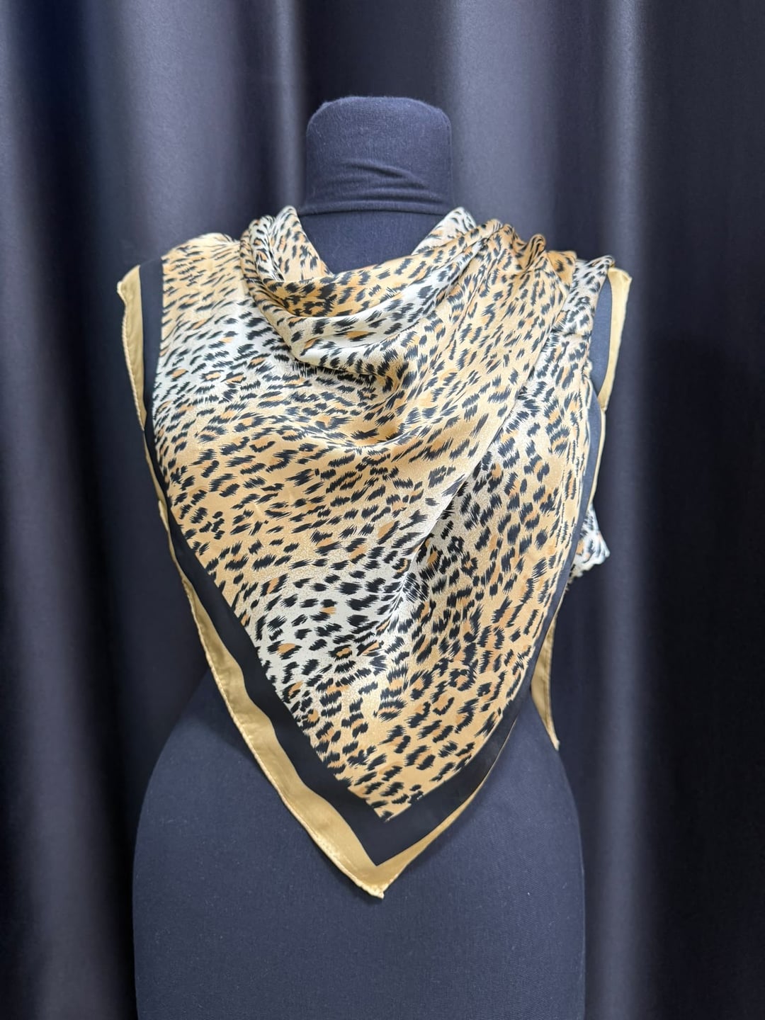 Leopard Print Beige Triangle Scarf - Nesvay - by Peralane - photo 5