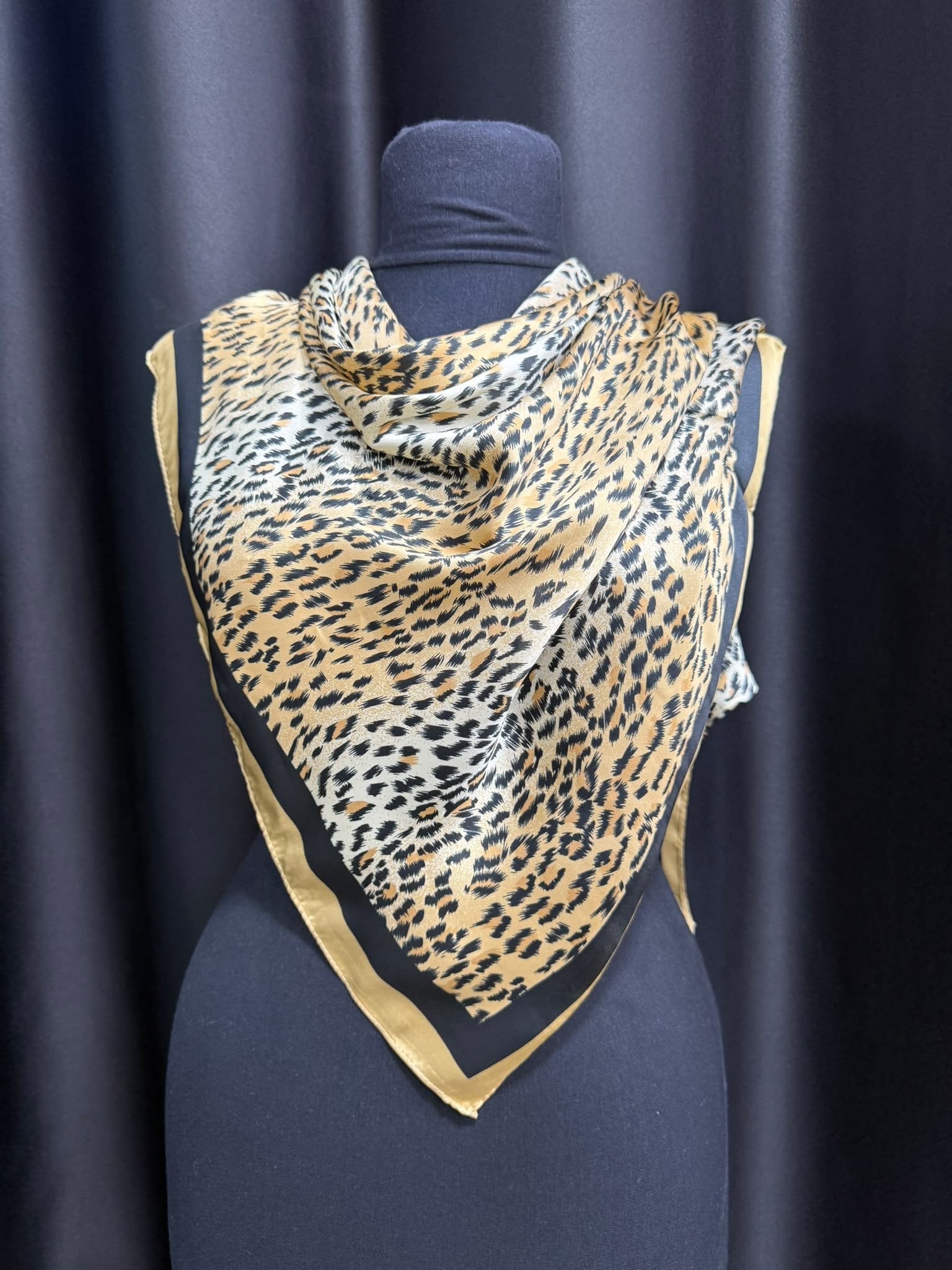 Leopard Print Beige Triangle Scarf - Nesvay - by Peralane - photo 5
