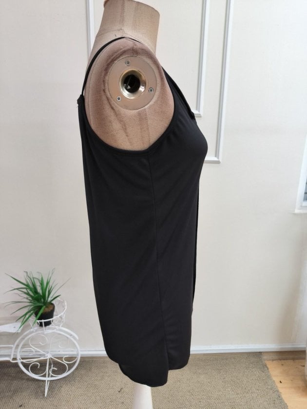 Women's Black Spaghetti Strap Blouse with Front Opening Collar Detail - Janes - by Peralane - photo 5