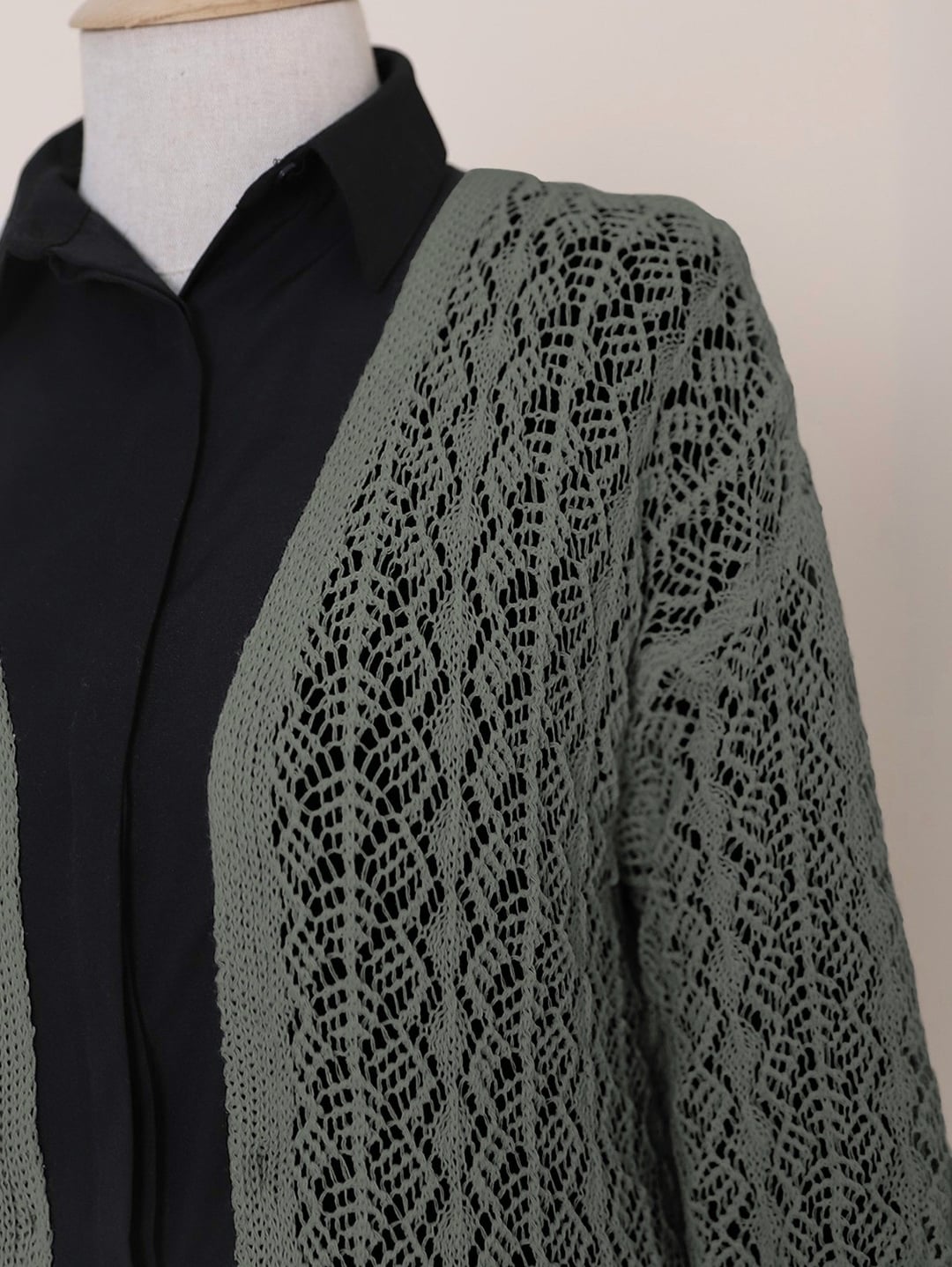 Half-Sleeve Lace-Knit Short Cardigan - Khaki - Podyumplus - by Peralane - photo 2