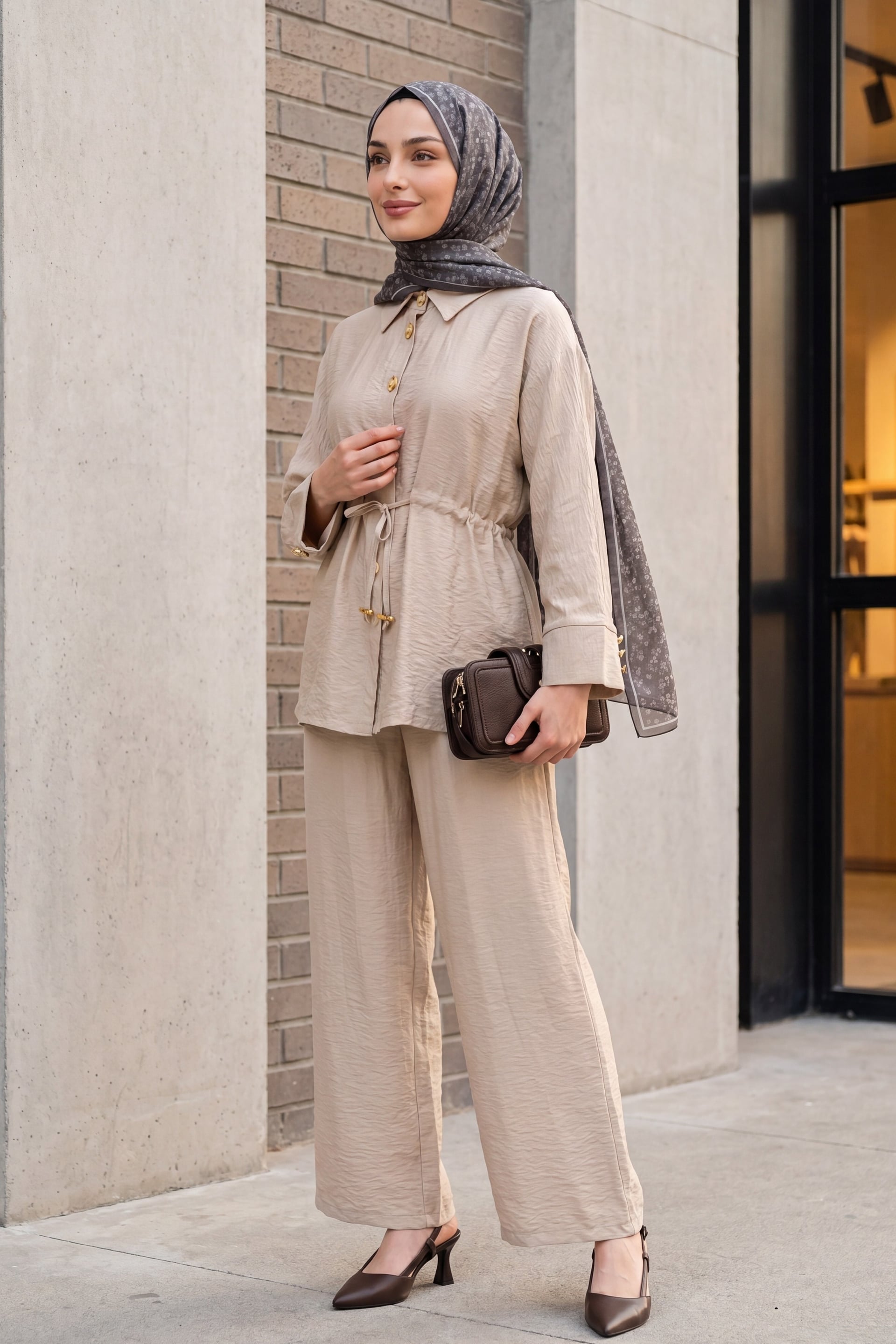 Cotton Crinkle Two-Piece Set with Tunnel Lace-Up Elastic Waist Trousers - Stone - Podyumplus - by Peralane - photo 3