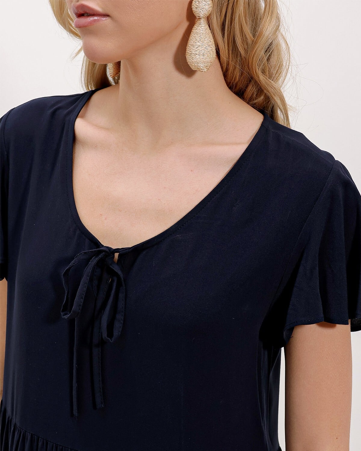 Navy Blue V-Neck Tiered Dress with Flutter Sleeves - Bigdart - by Peralane - photo 4