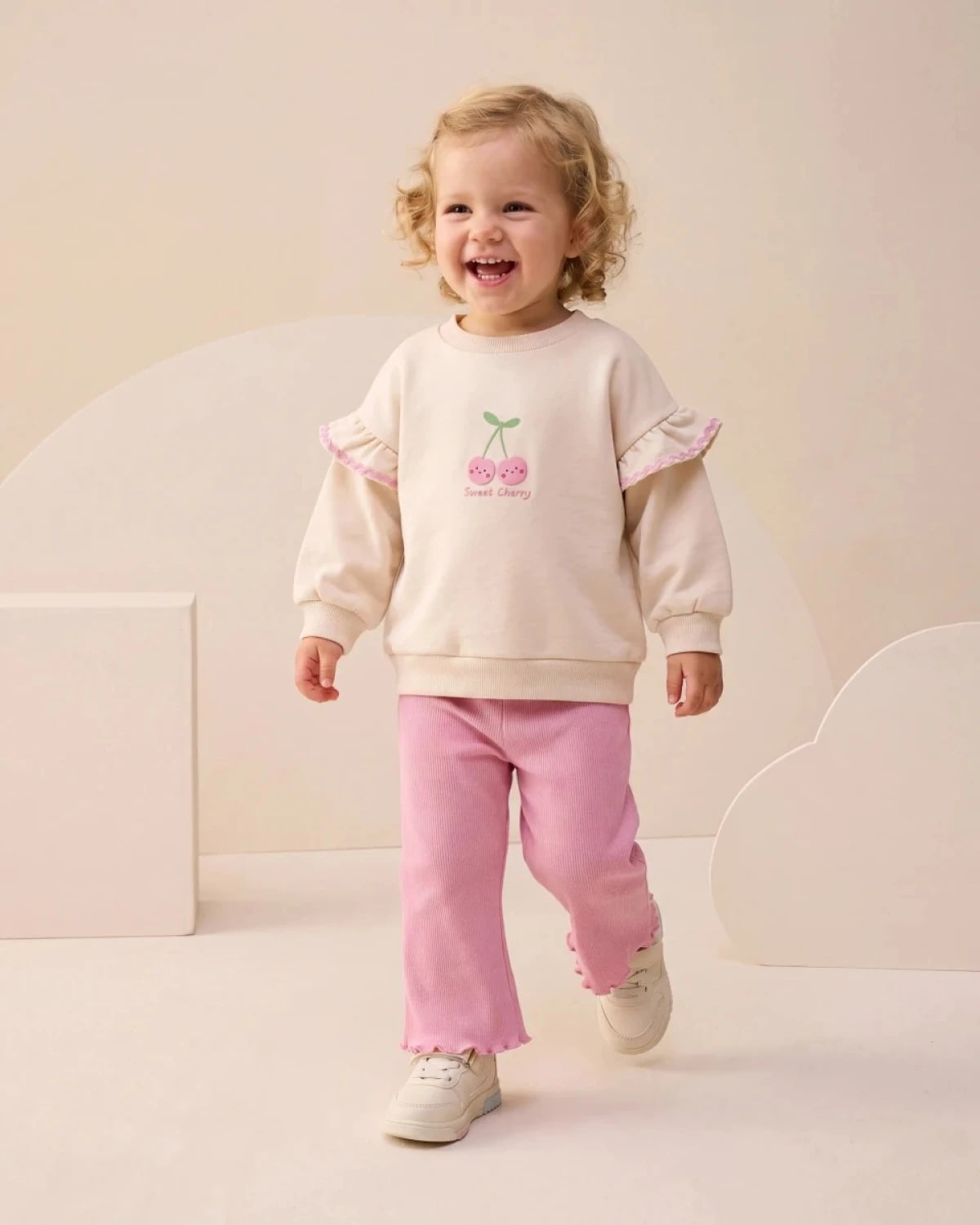 Girls' Two-Piece Set with Cherry Graphic Sweatshirt and Ruffled Trousers - Pink - Interkidsy - by Peralane