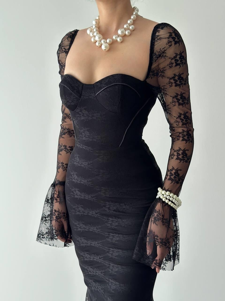 Black Lace Sweetheart Midi Dress - Etika - by Peralane - photo 7