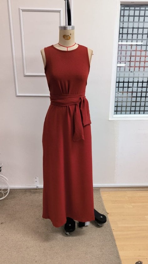 Women's Off-Shoulder Long Dress with Waist Tie, Red - Janes - by Peralane - photo 4
