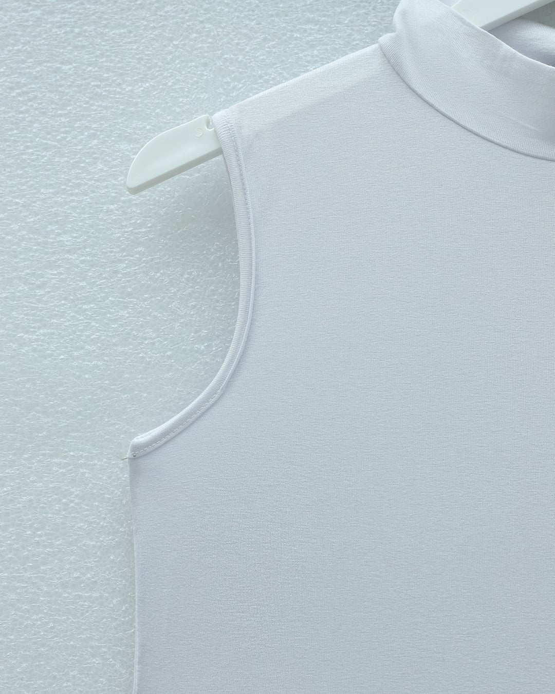 White High Neck Sleeveless Knit Top for Women - Podyumplus - by Peralane - photo 4