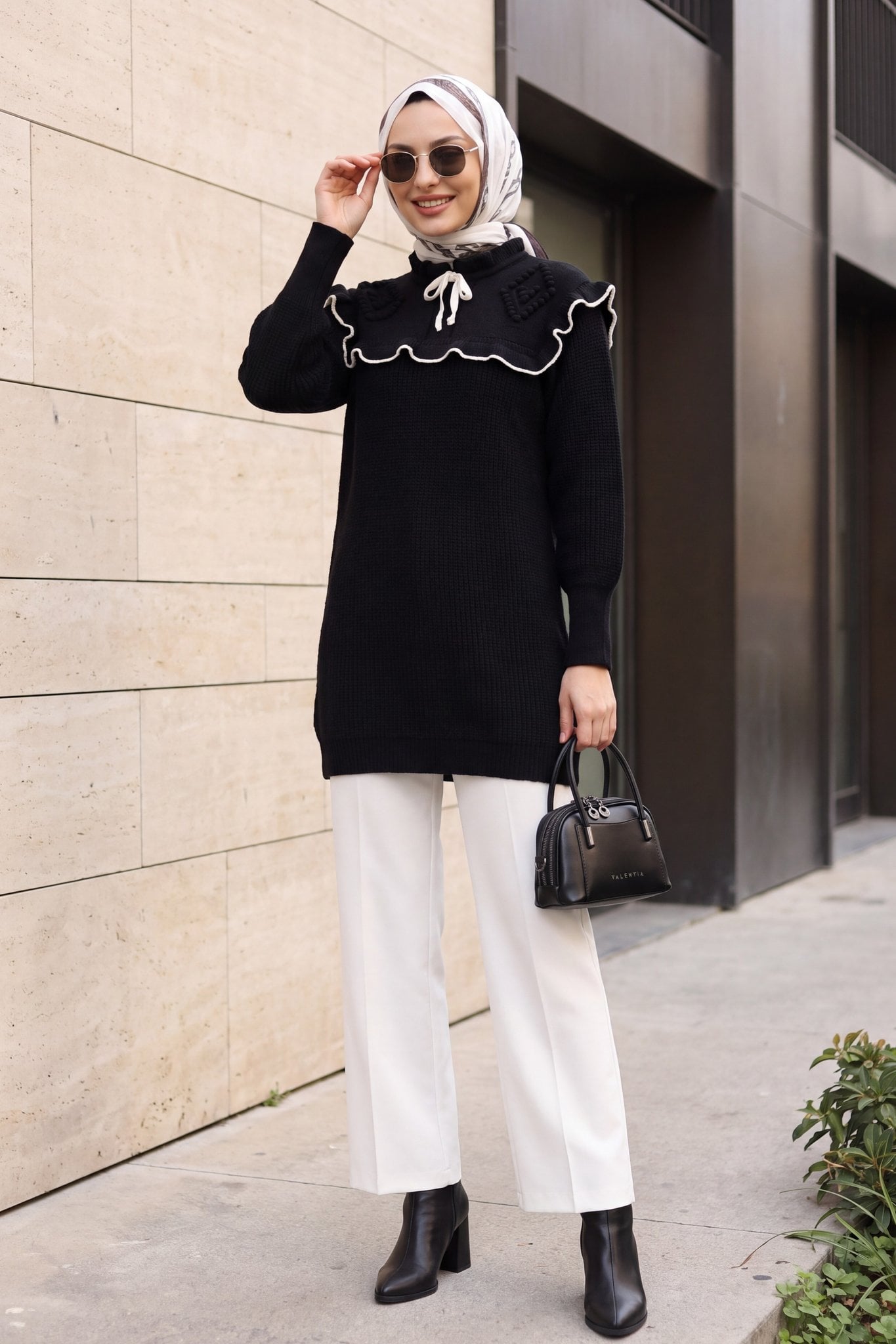 Ruffled Trim Knit Tunic with Bow Detail - Black - Podyumplus - by Peralane - photo 5
