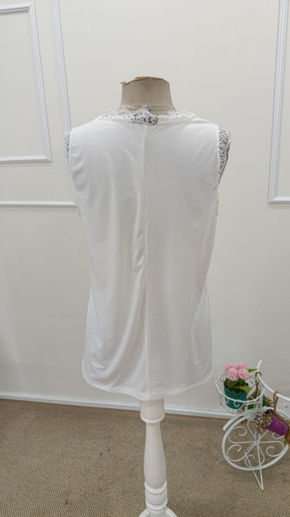 Women's Sleeveless V-Neck Lace Trim Blouse - White - Janes - by Peralane - photo 6
