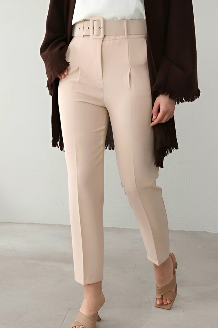 High-Waist Tailored Trousers with Thick Belt - Cream - Podyumplus - by Peralane