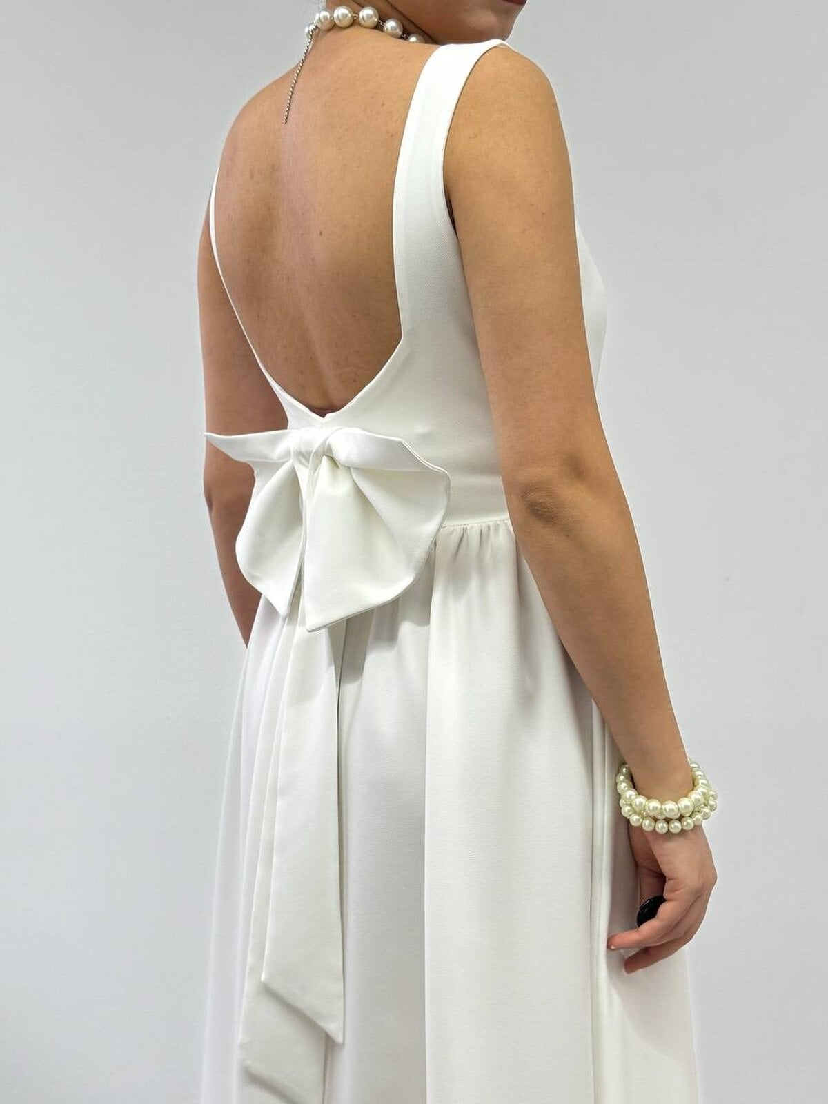 Dinas Bow Detail Sleeveless Dress in White - Etika - by Peralane - photo 7