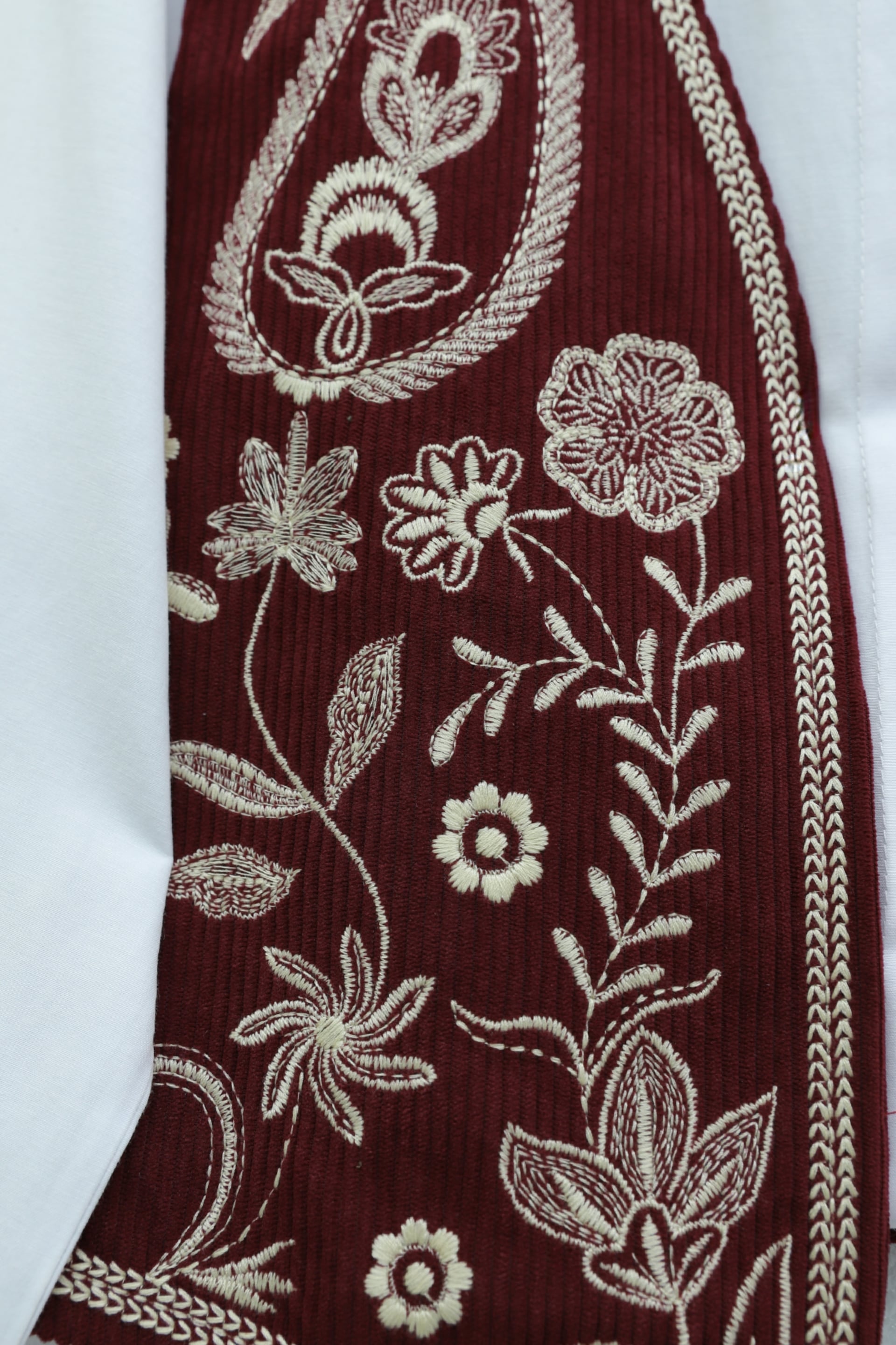 Embroidered Corduroy Velvet Vest - Bordeaux - Podyumplus - by Peralane - photo 6