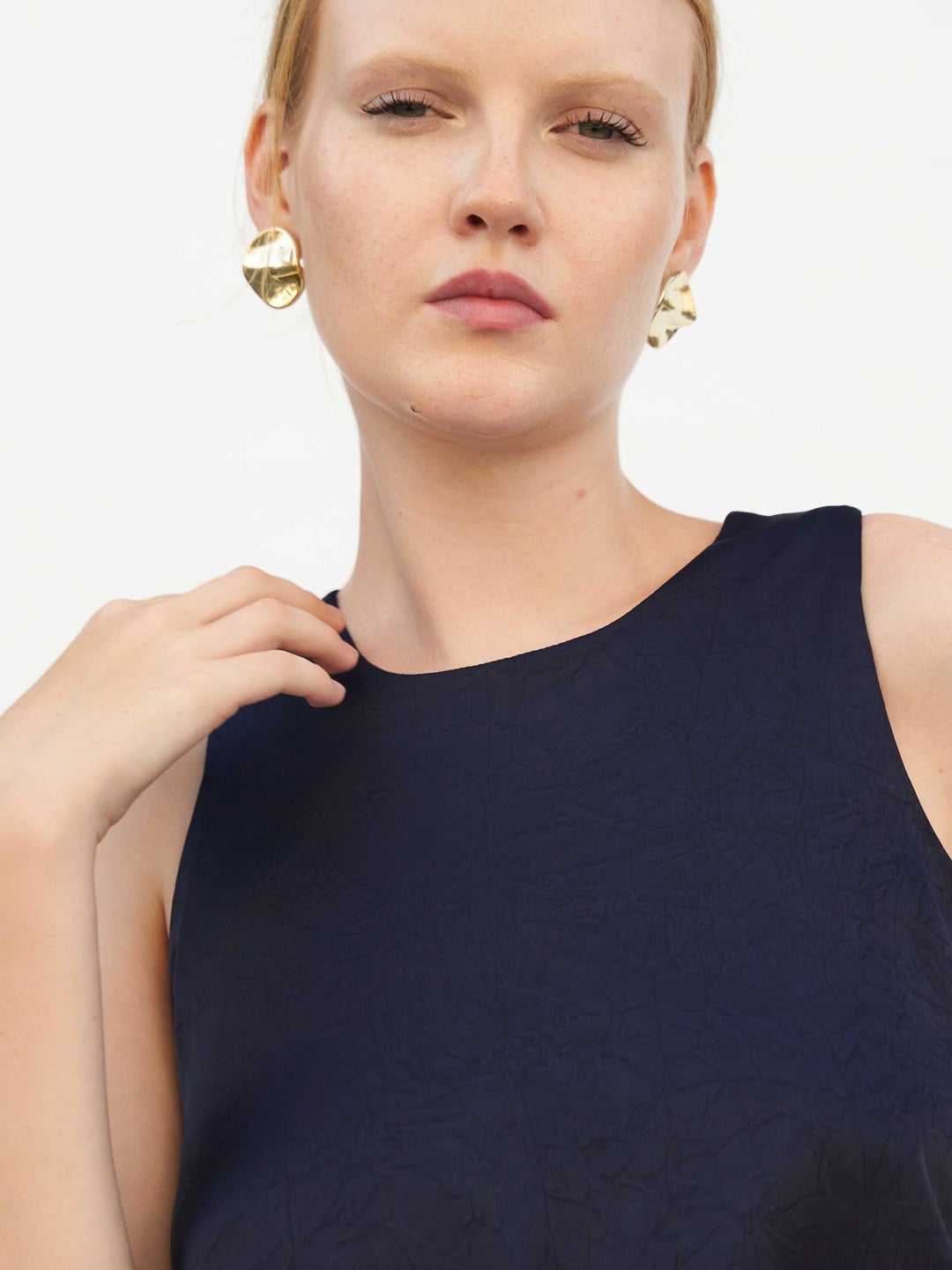 Navy Blue Sleeveless Textured Blouse - Lefon - by Peralane - photo 8