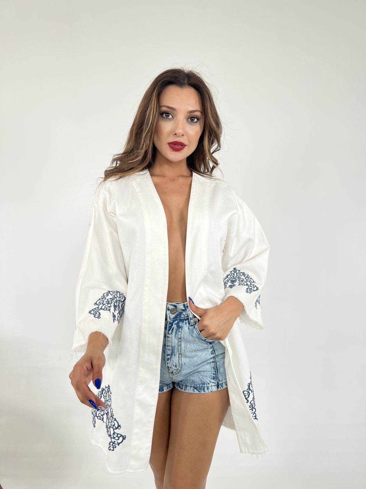 White Embroidered Kimono with Blue Pattern | Women's Lightweight Cotton Kimono - Fame - by Peralane - photo 3