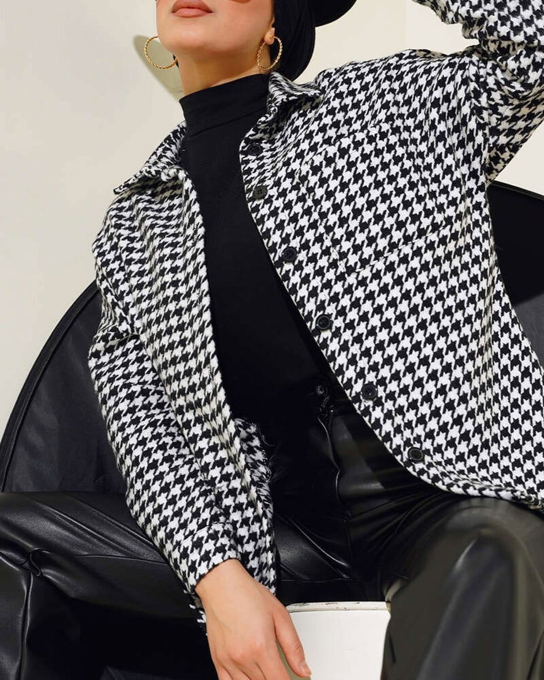 Houndstooth Patterned Button-Up Shirt - Black - Bigdart - by Peralane - photo 3