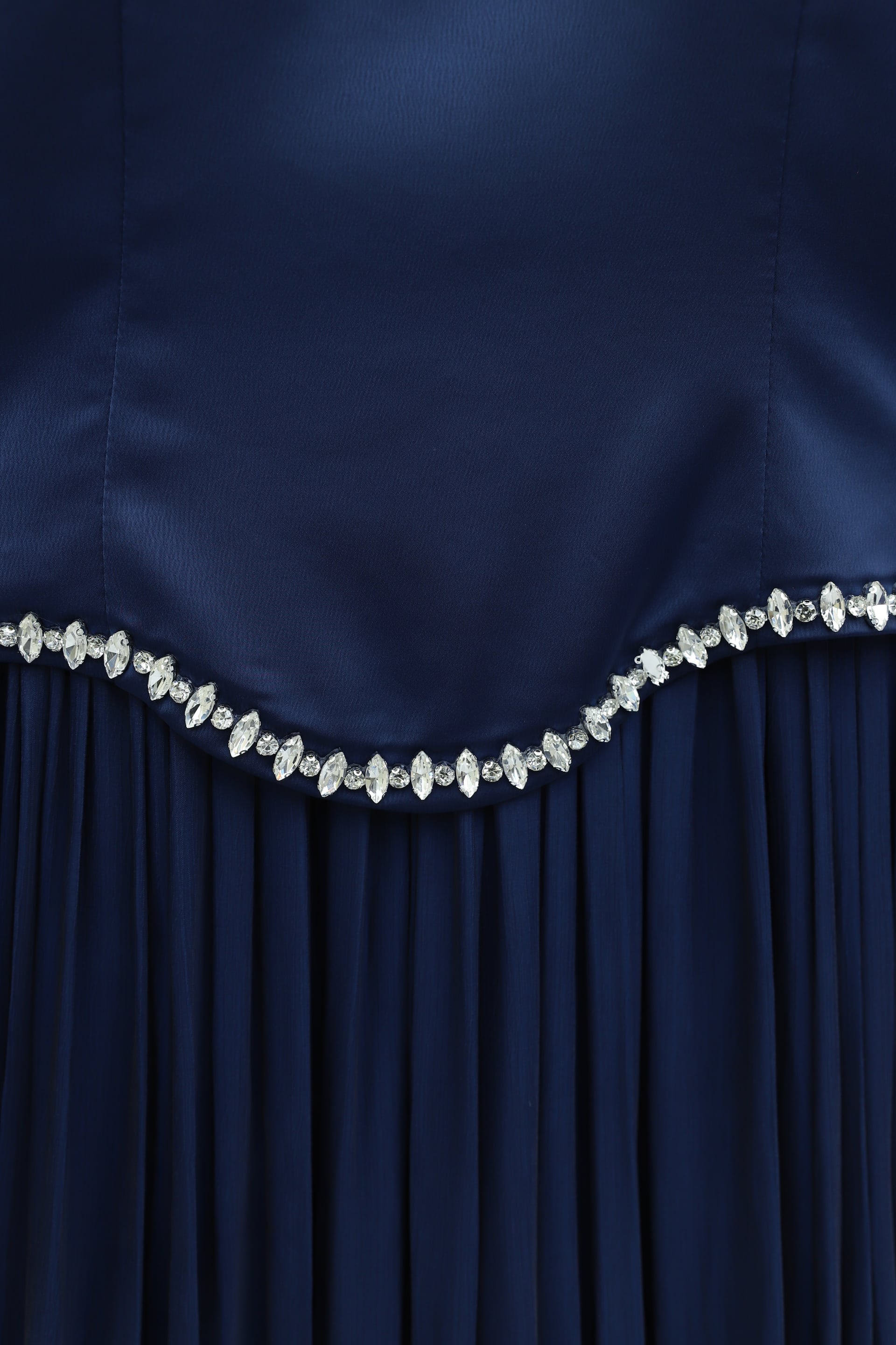 Navy Blue Satin and Sequin-Trimmed Chiffon Evening Dress with Ruffle Hem - Podyumplus - by Peralane - photo 4