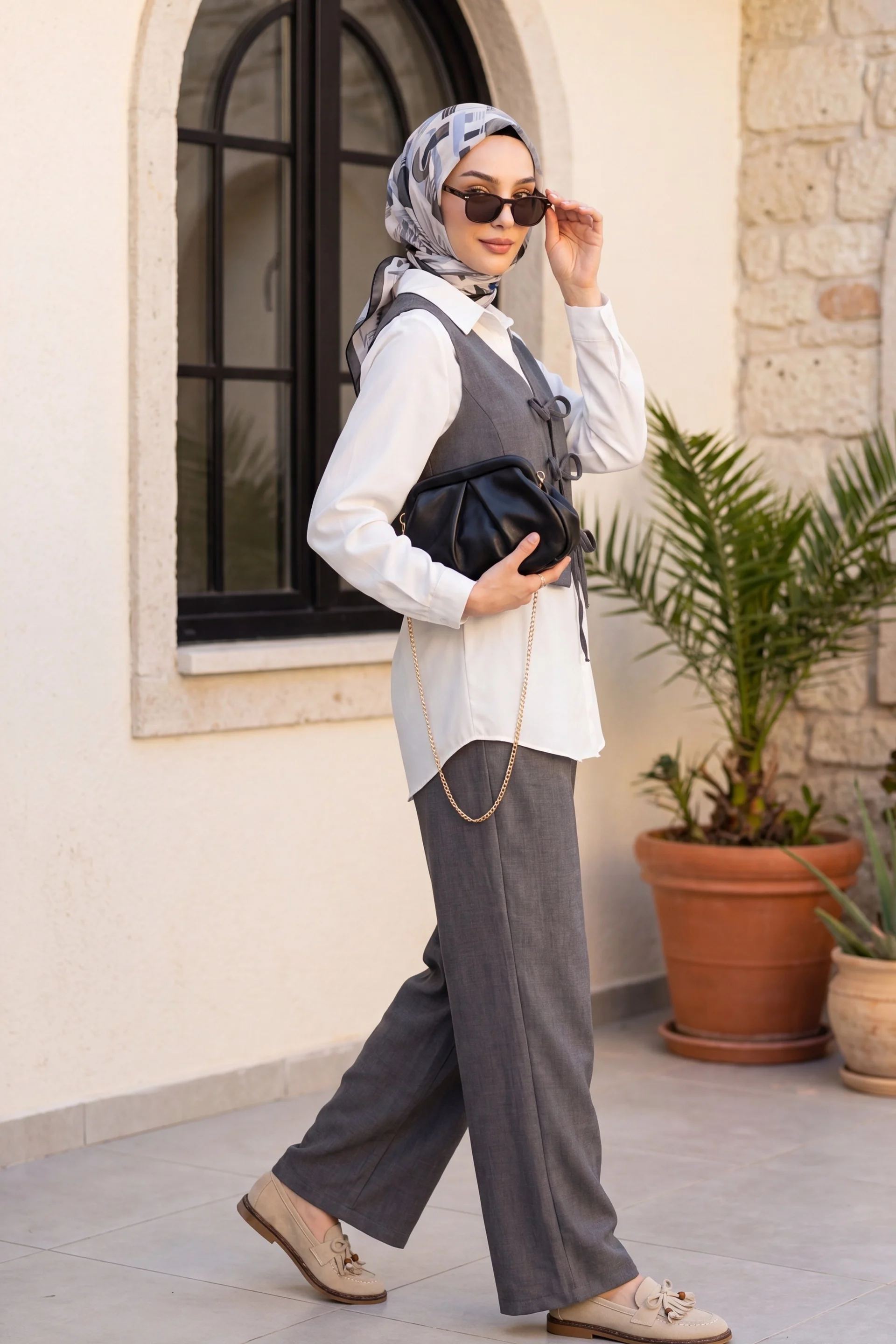Lace-Up Front Vest and Wide-Leg Trousers Two-Piece Linen-Look Set in Smoke - Podyumplus - by Peralane - photo 3