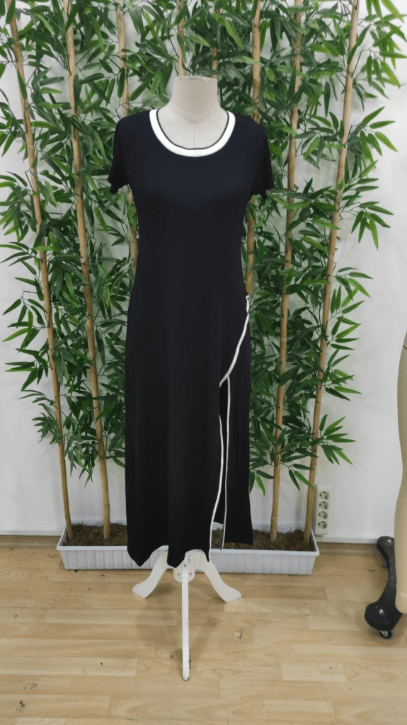 Women's Black Round Neck Viscose Maxi Dress with White Trim - Janes - by Peralane - photo 5