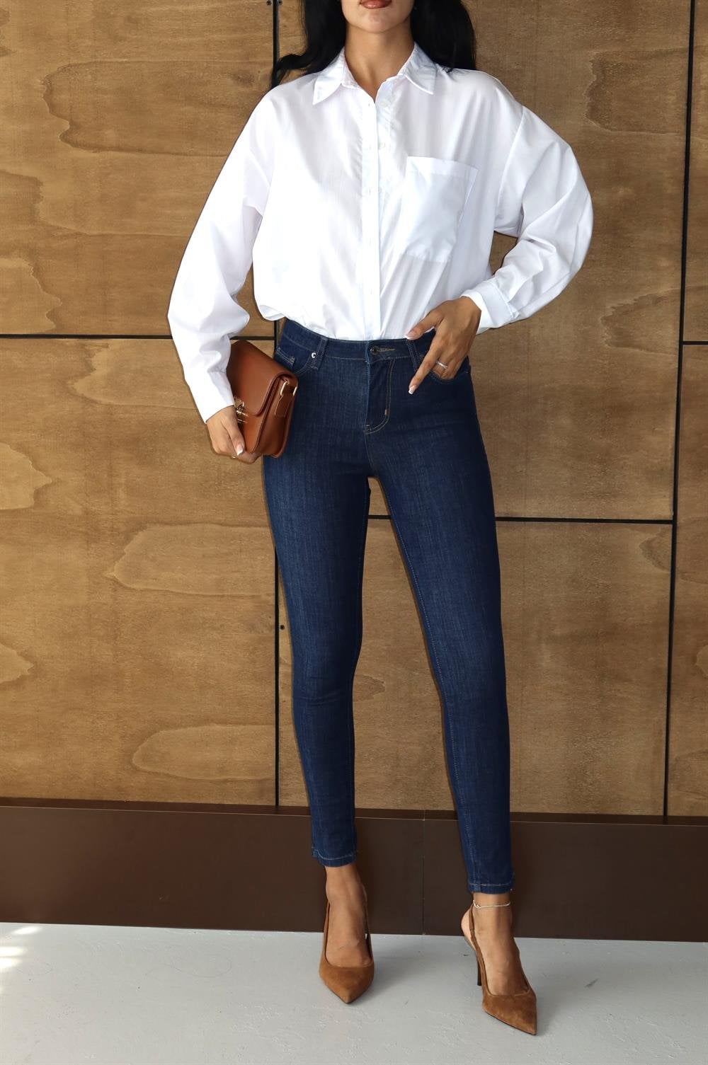 Women's Dark Blue Skinny Fit Mid-Rise Jeans - Lacarino Jeans - by Peralane