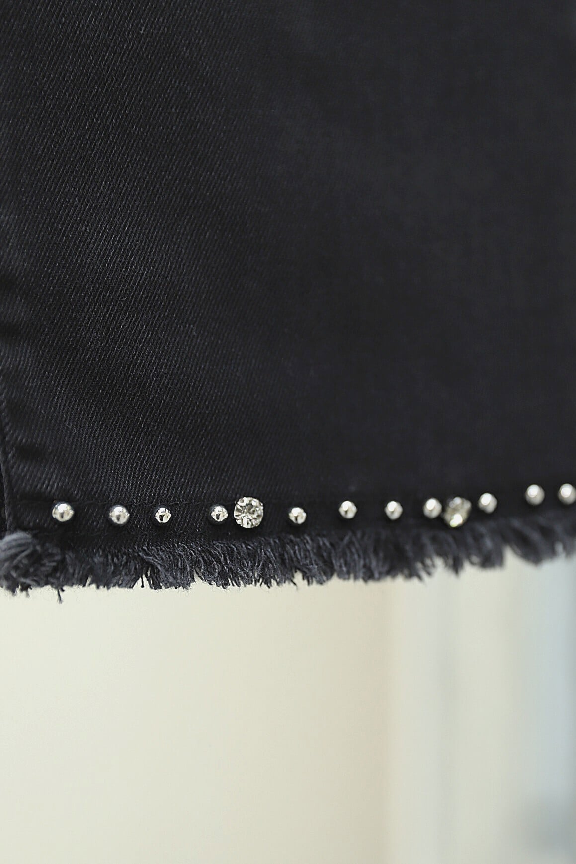 Black Denim Jacket and Wide-Leg Trouser Two-Piece Set with Pearl Embellishments - Podyumplus - by Peralane - photo 7