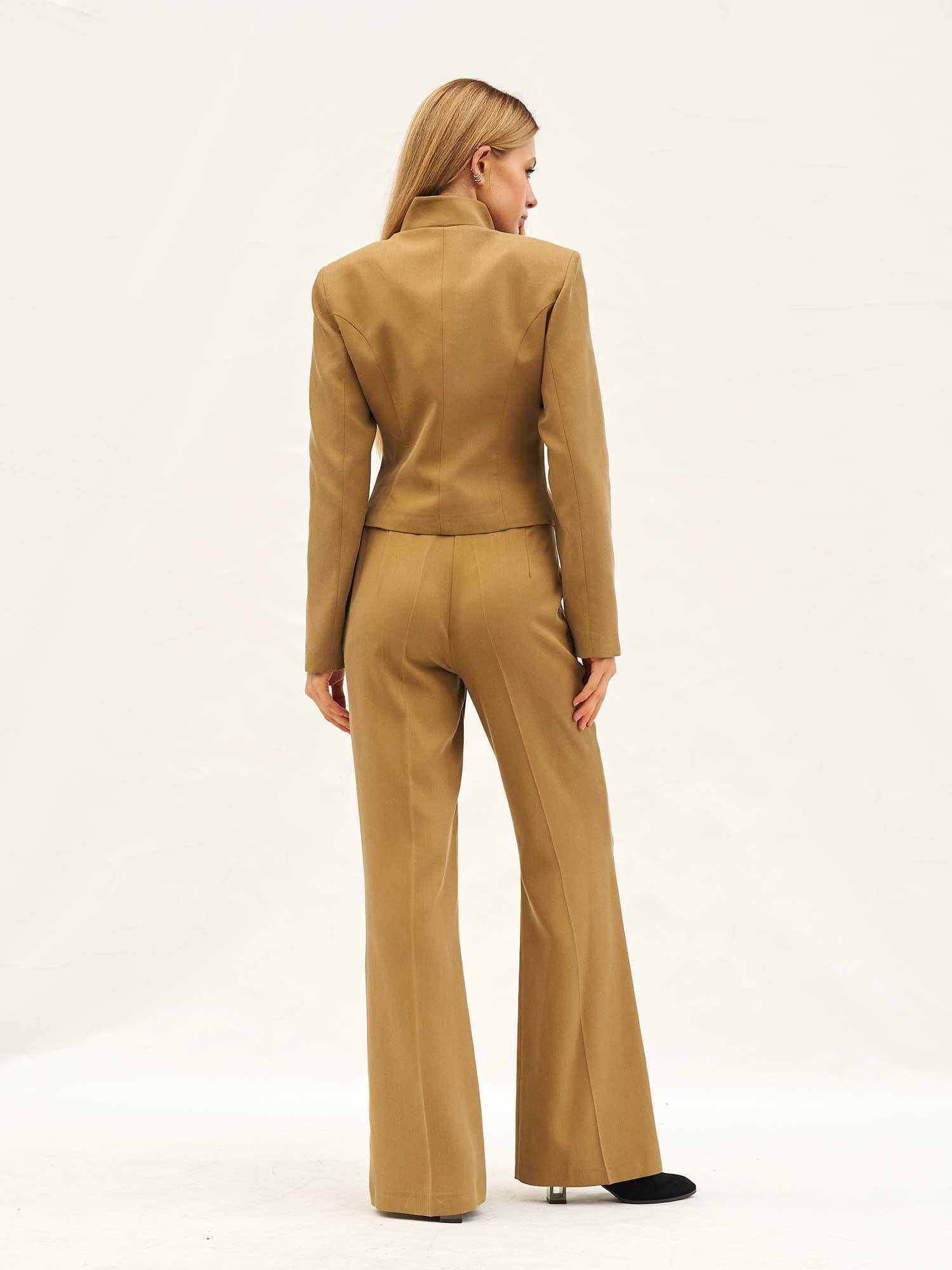Buttoned Jacket and Wide-Leg Trousers Co-ord Set in Tan – 100% Lyocell - Lefon - by Peralane - photo 3