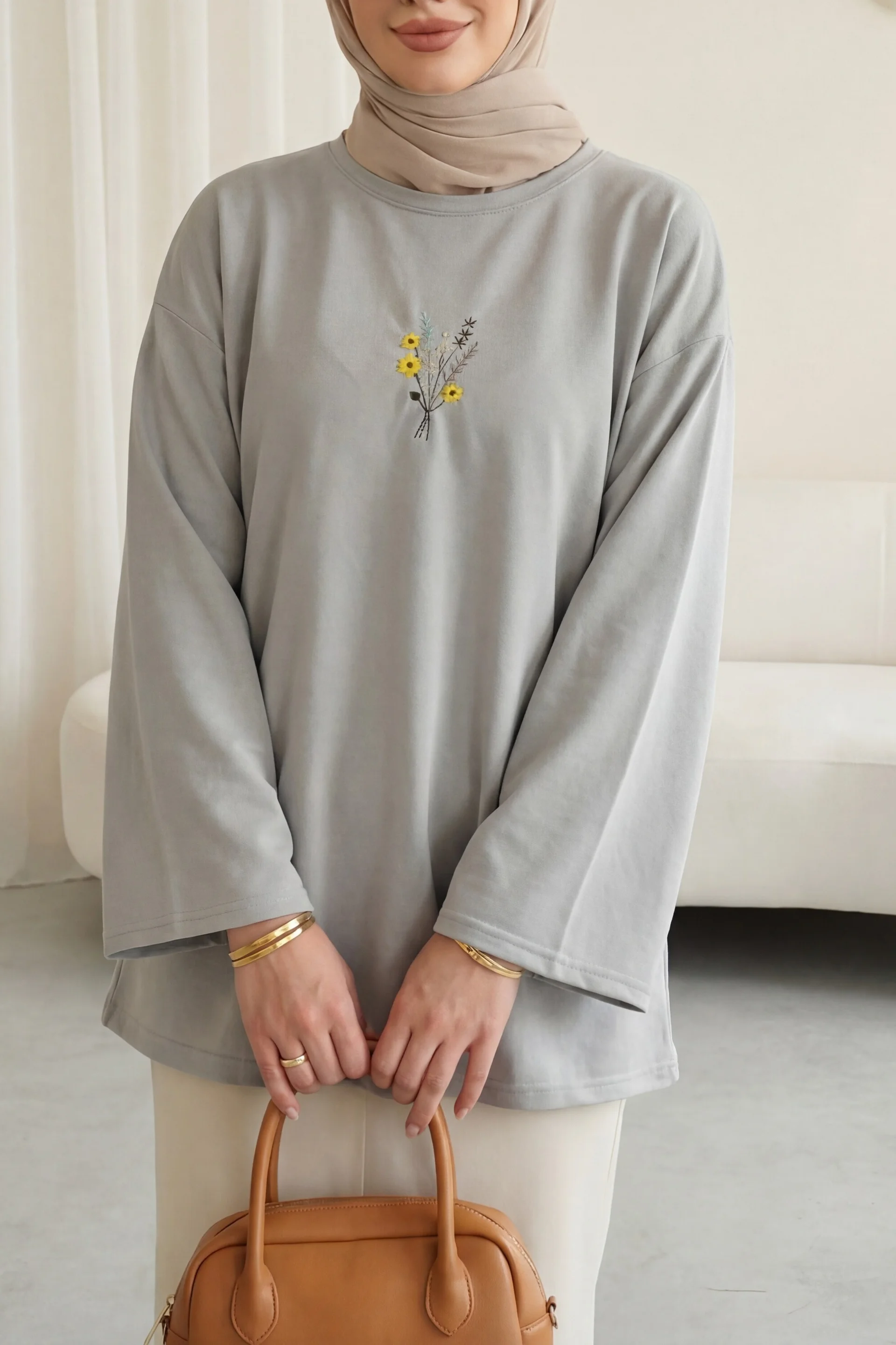 Grey Crew Neck Oversize Knit T-Shirt with Floral Embroidery - Podyumplus - by Peralane - photo 5