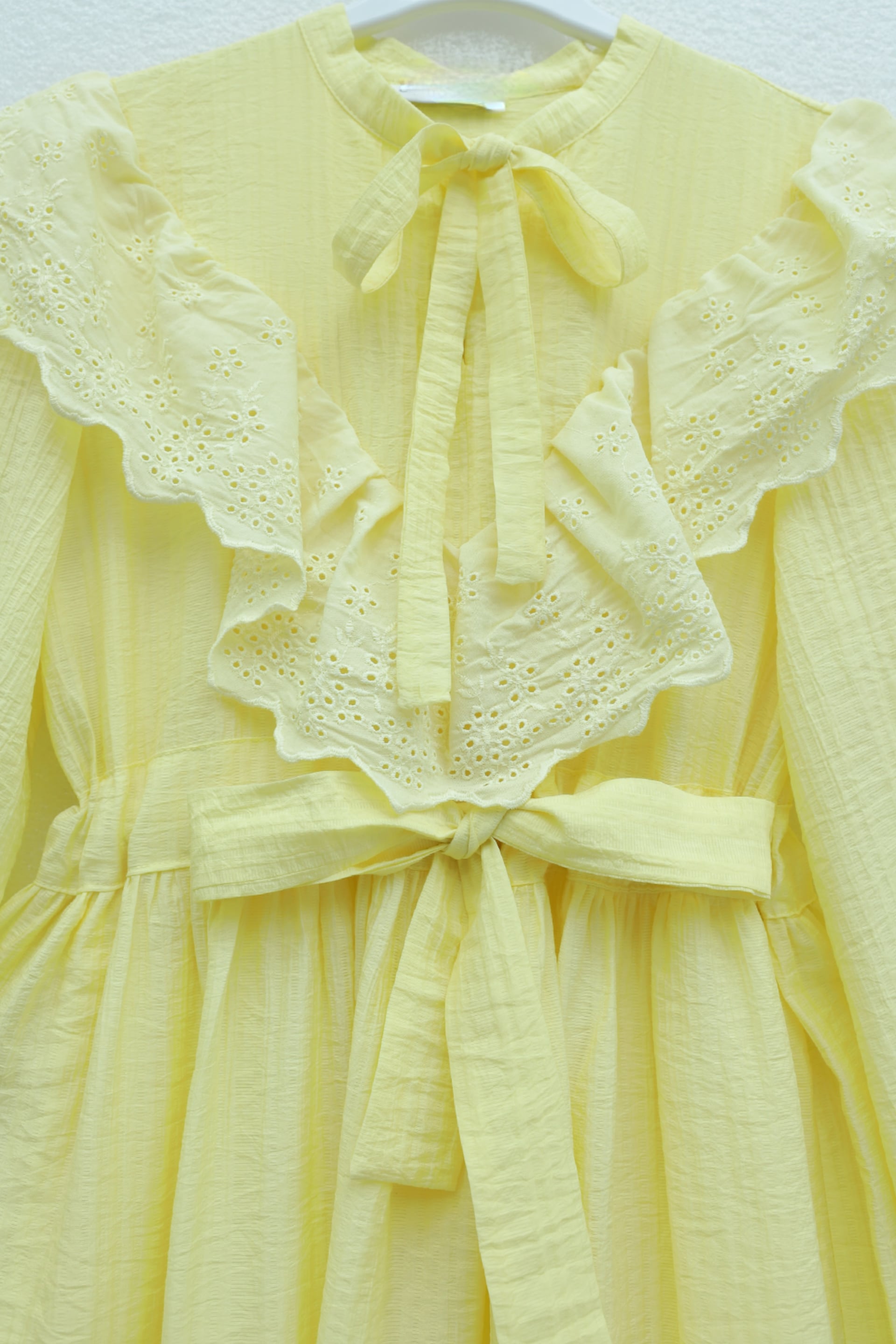 Tie-Front Crinkle Dress with Eyelet Trim - Yellow - Podyumplus - by Peralane - photo 6