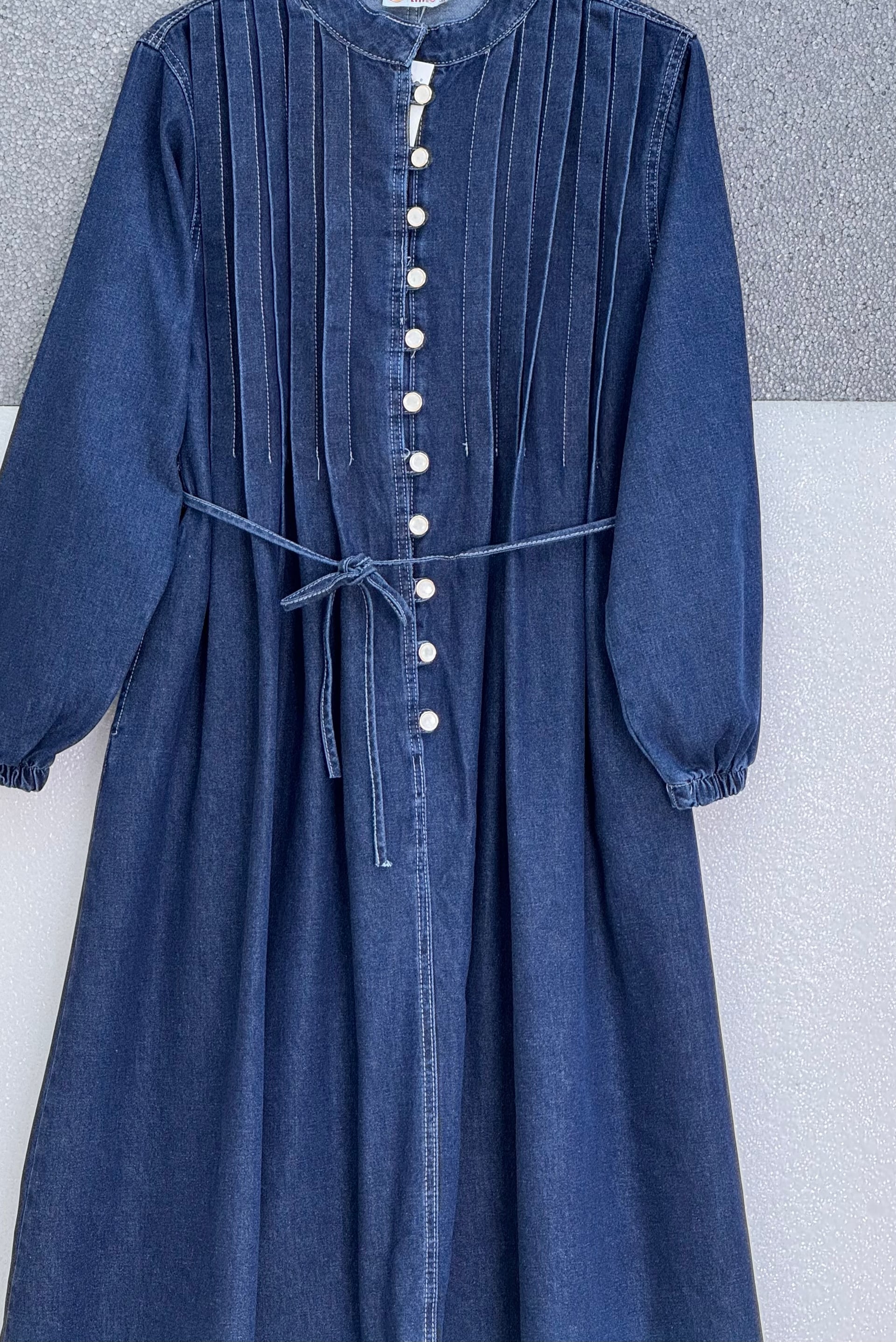Half-Back Button Denim Dress with Tie Belt and Elastic Cuffs - Navy - Podyumplus - by Peralane - photo 7