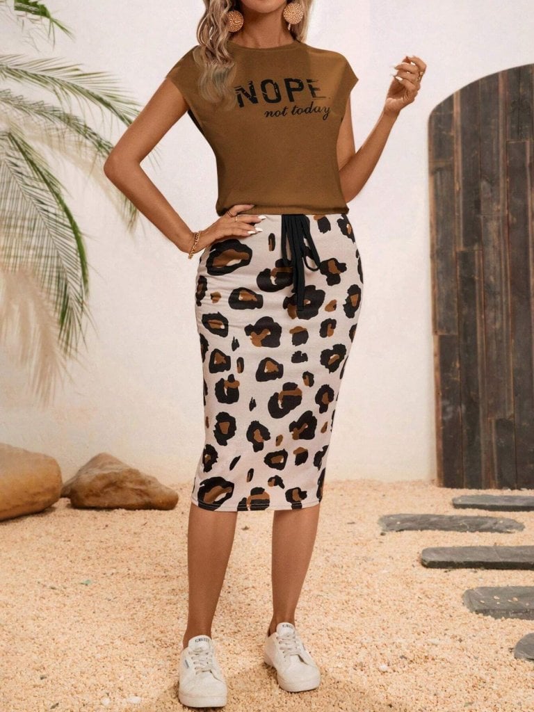 Women's Brown T-Shirt and Leopard Print Skirt Two-Piece Lounge Set - Janes - by Peralane - photo 5
