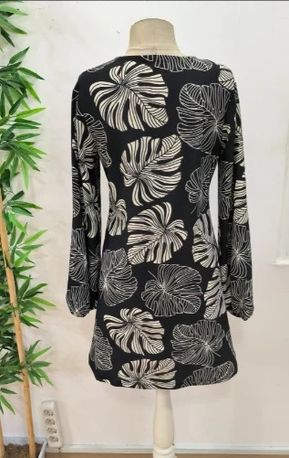 Women's Long-Sleeve Round-Neck Patterned Short Crepe Dress - Janes - by Peralane - photo 9