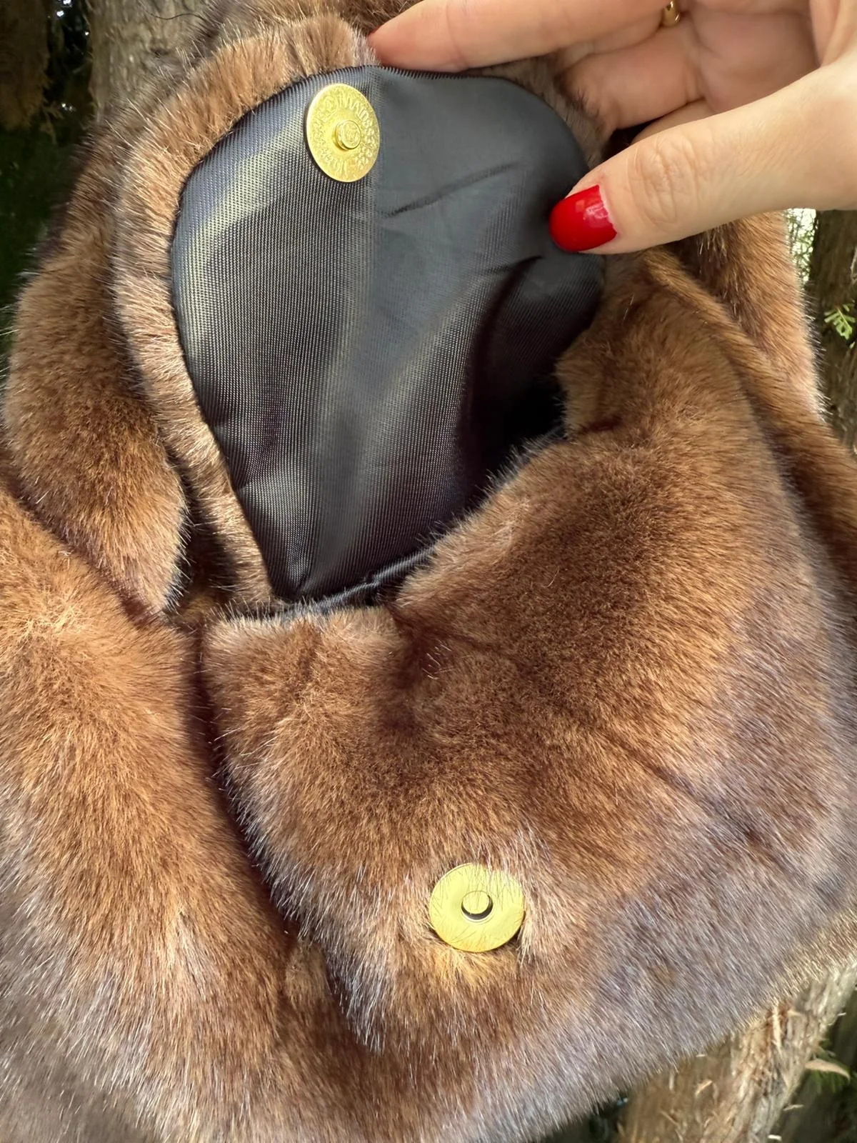 Plush Brown Handbag 20x32 Cm - Nesvay - by Peralane - photo 4