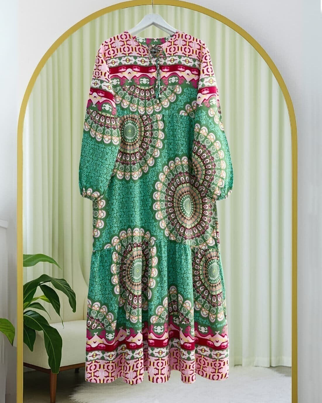 Green Geometric Patterned Tie-Front Maxi Dress - Podyumplus - by Peralane - photo 3