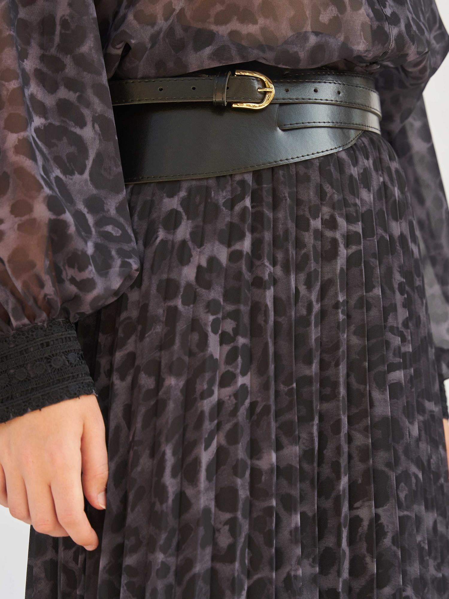 Leopard Print Pleated Skirt and Blouse Set - Lefon - by Peralane - photo 7