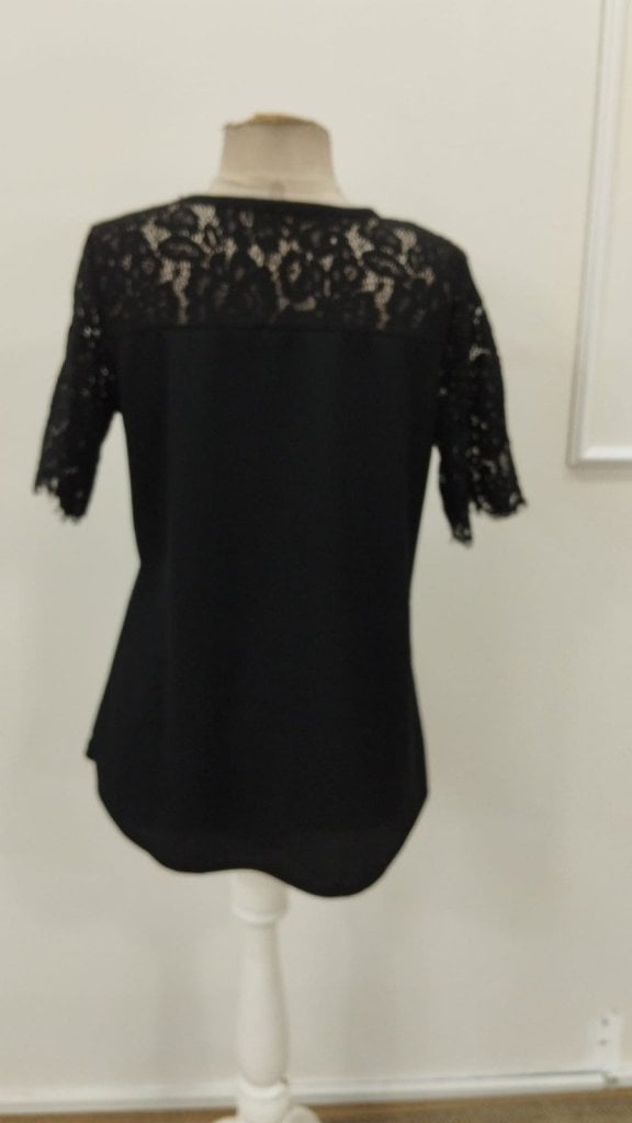 Women's Short Sleeve Lace Detail Side Button Waffle Blouse - Janes - by Peralane - photo 7